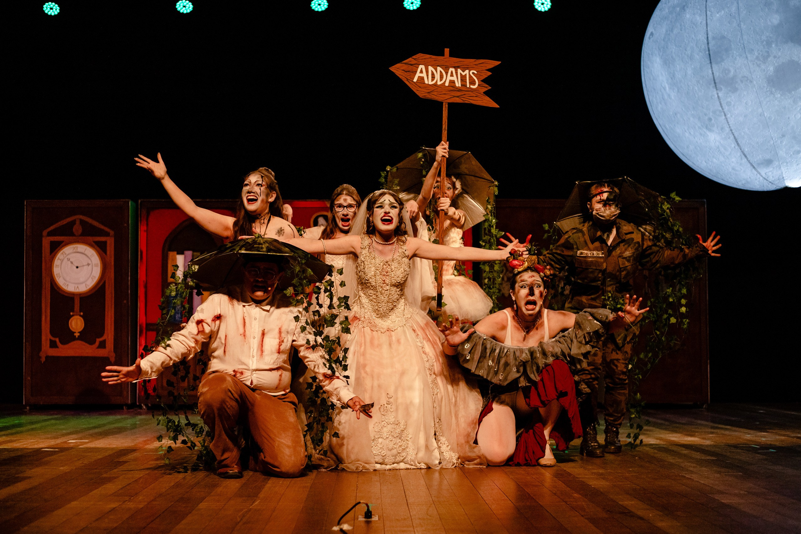 Espetáculo A Família Addams — Grupo de Teatro Univali