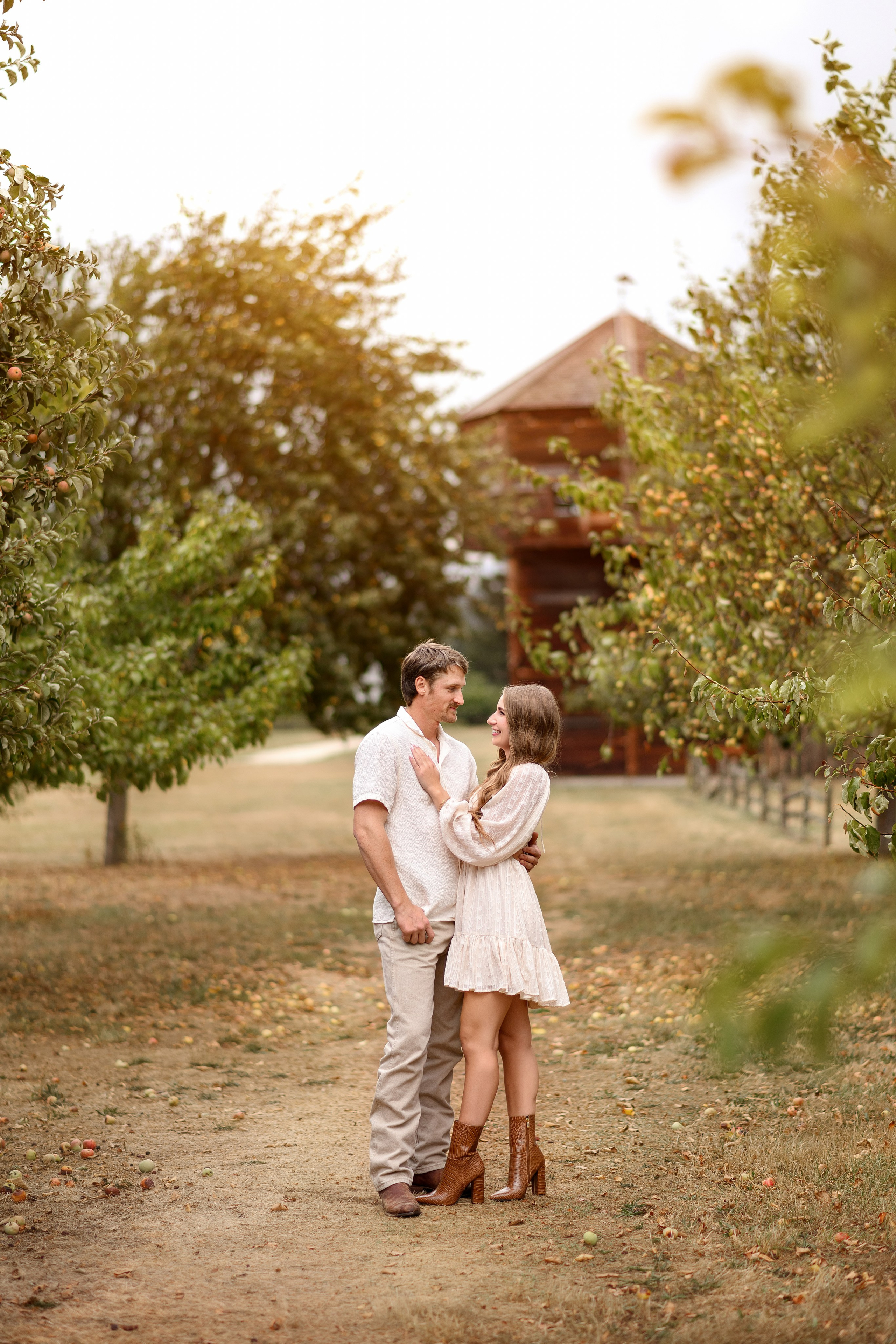 Romantic Couple Session Portland OR | Love Story. Alena Tau | Wedding & Family Photographer Vancouver WA and Portland OR