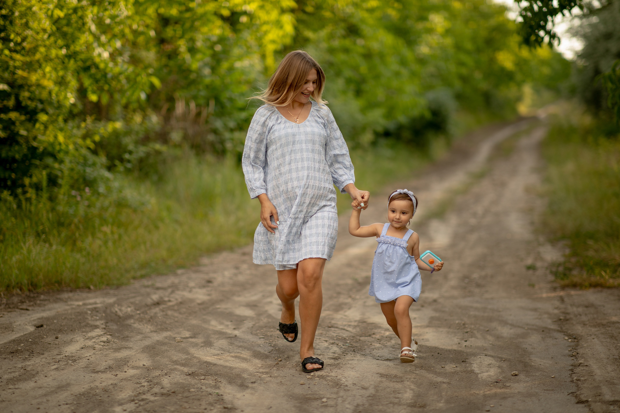 Family photo Maria si Elenica. N.D.photograph - fotograf de familie și portrete în Republica Moldova