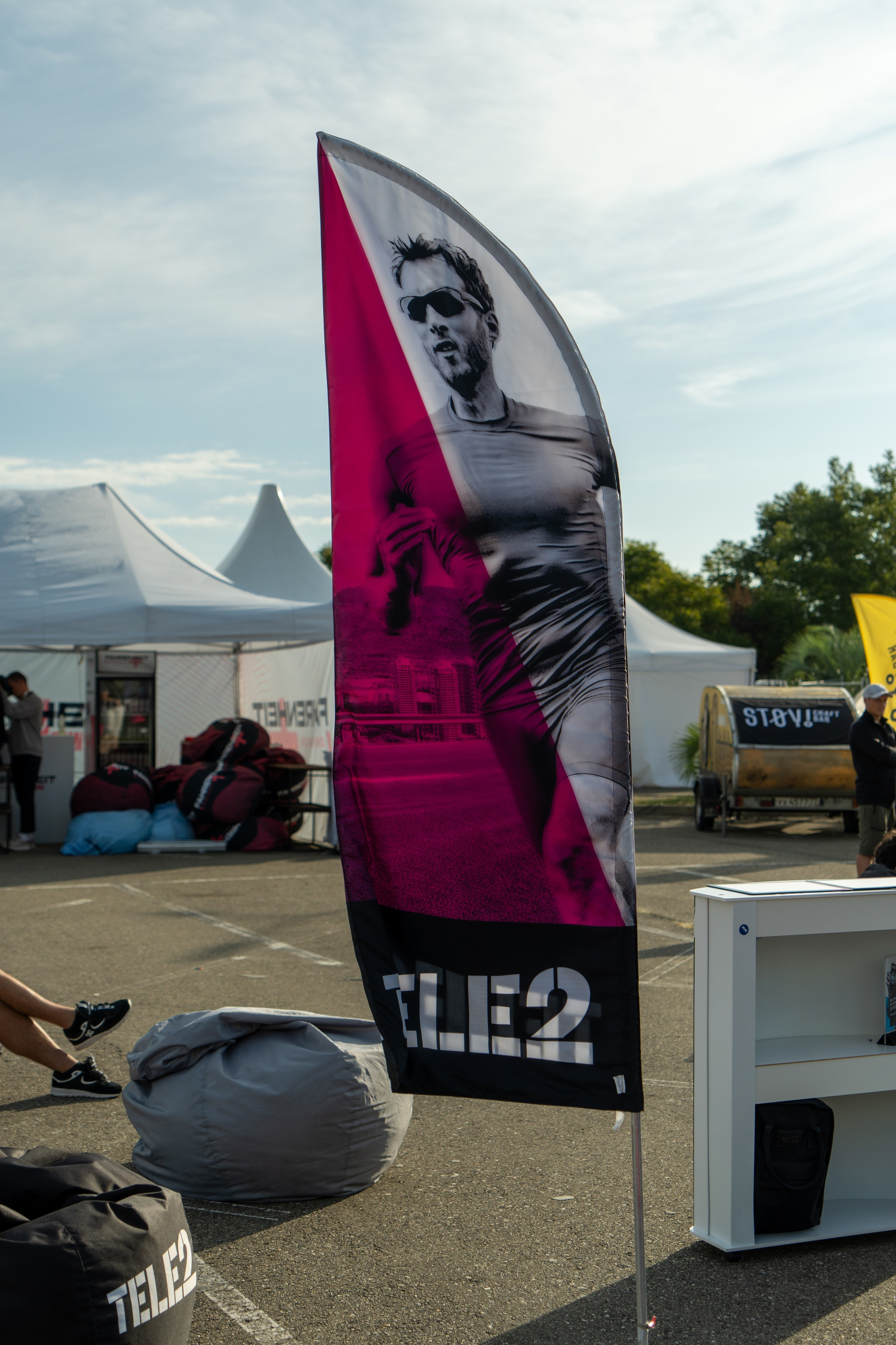 Фотоотчет партнерской интеграции для компании TELE2 на фестивале Ironstar. Репортажный фотограф в Красной Поляне и Сочи Павлюченко Екатерина