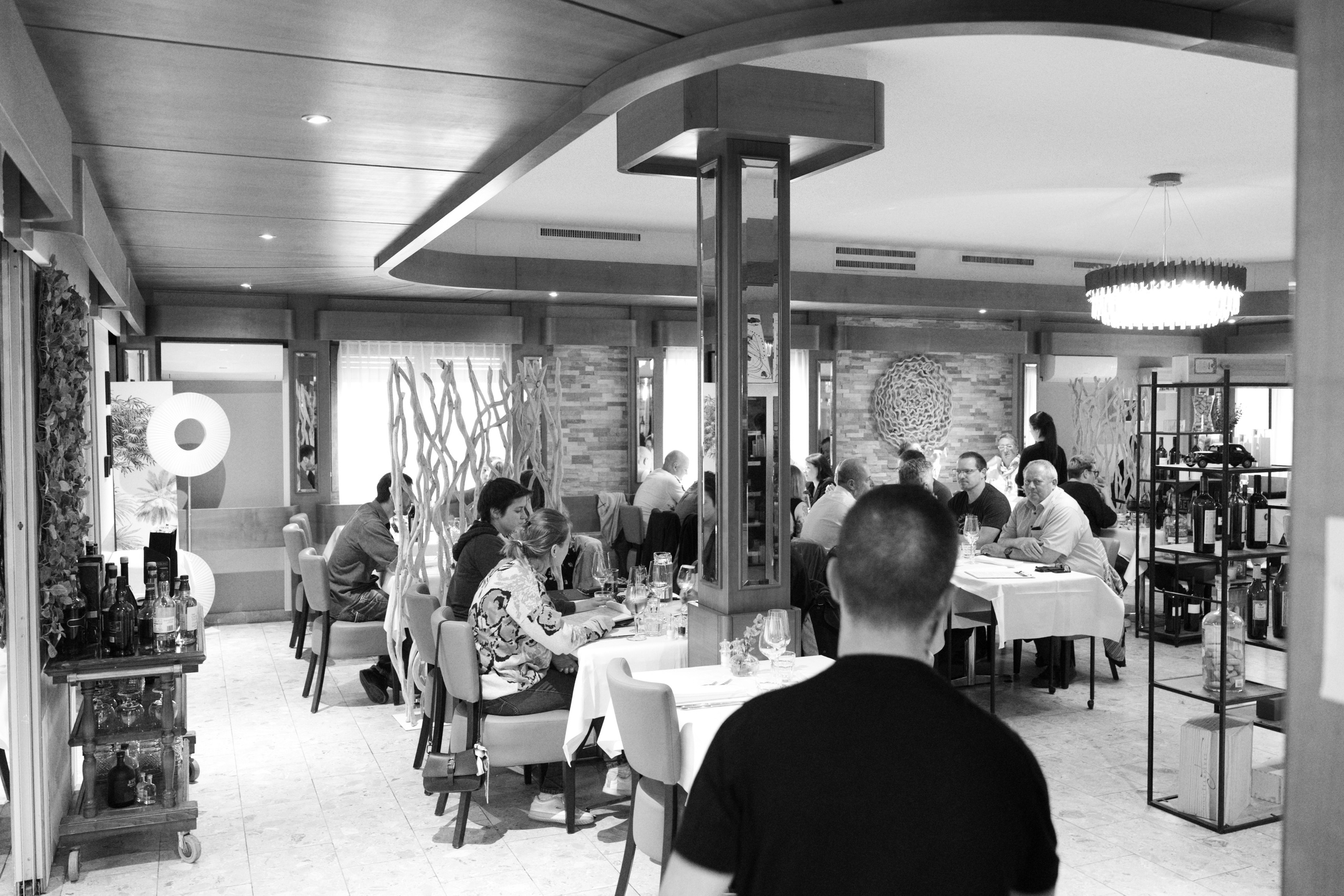 Création de contenu pour restaurants à Sion. Photographe Suisse Tatiana Lyzhina