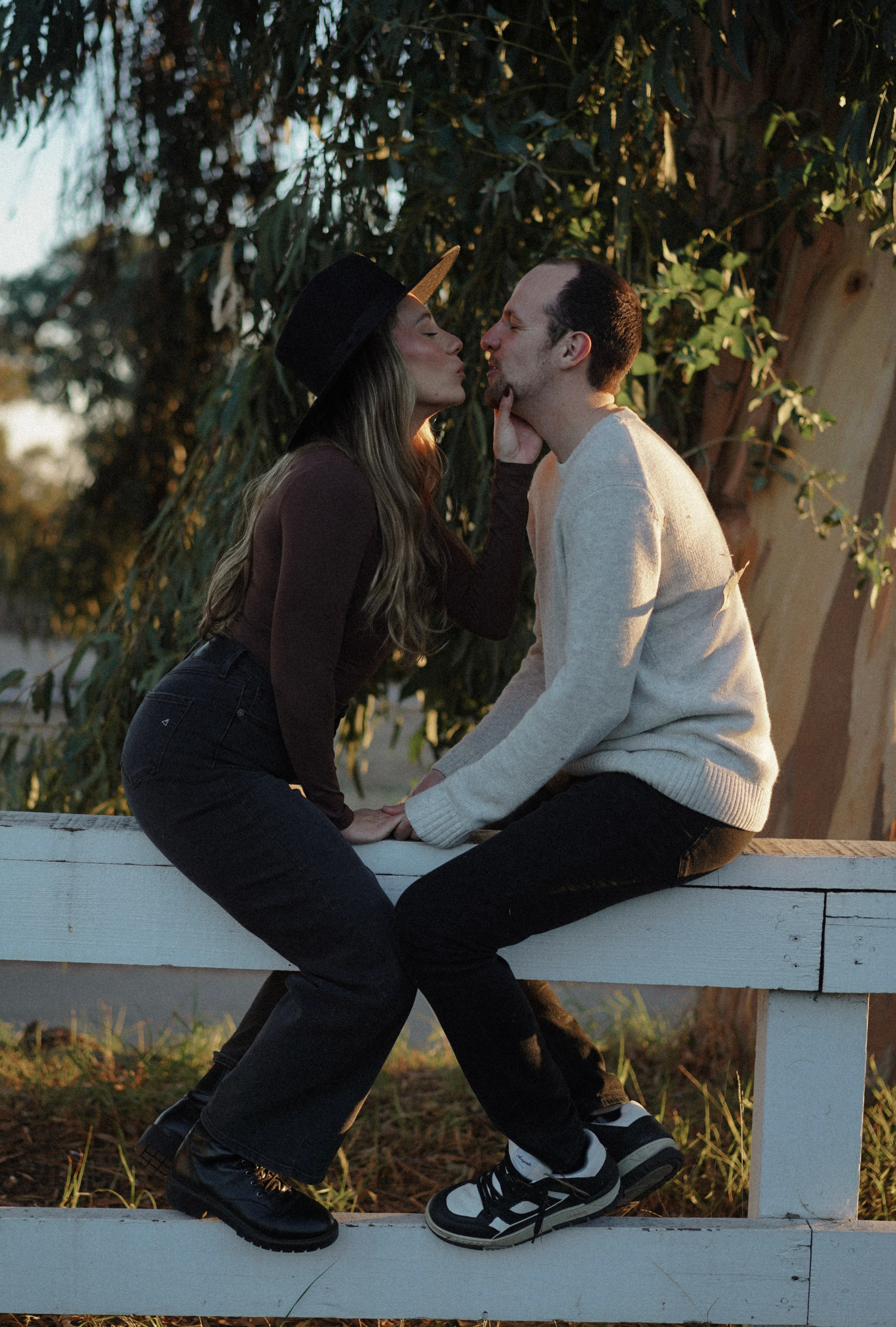 Love story photoshoot. Engagement photoshoot. Couple photoshoot. Malibu. Family photoshoot, Get away photoshoot in California. Beautiful love story photoshoot.