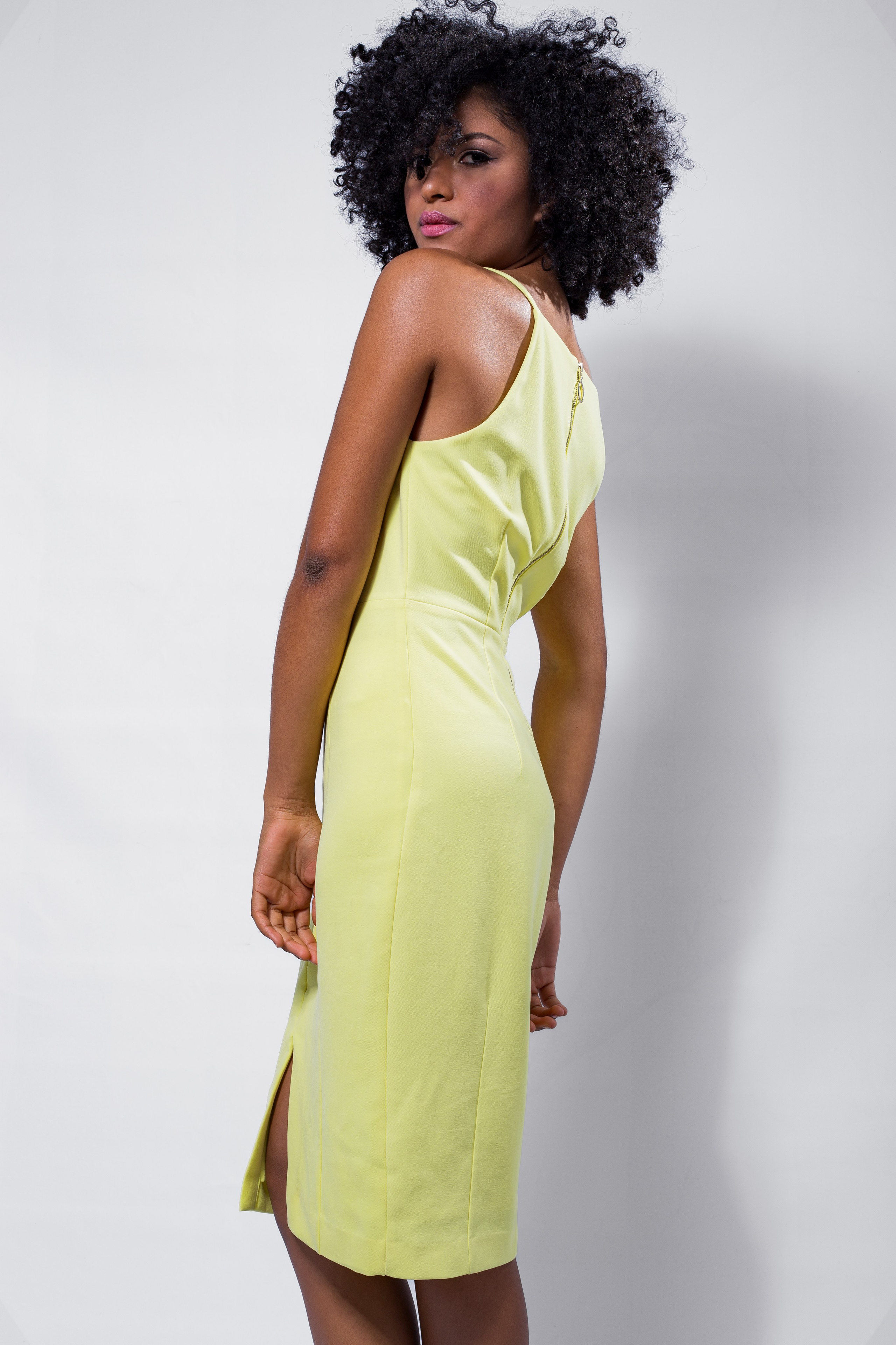 Tu primer book de modelo: cómo hacer una sesión profesional | Rainbox Estudio. Rainbox Estudio de Fotografía