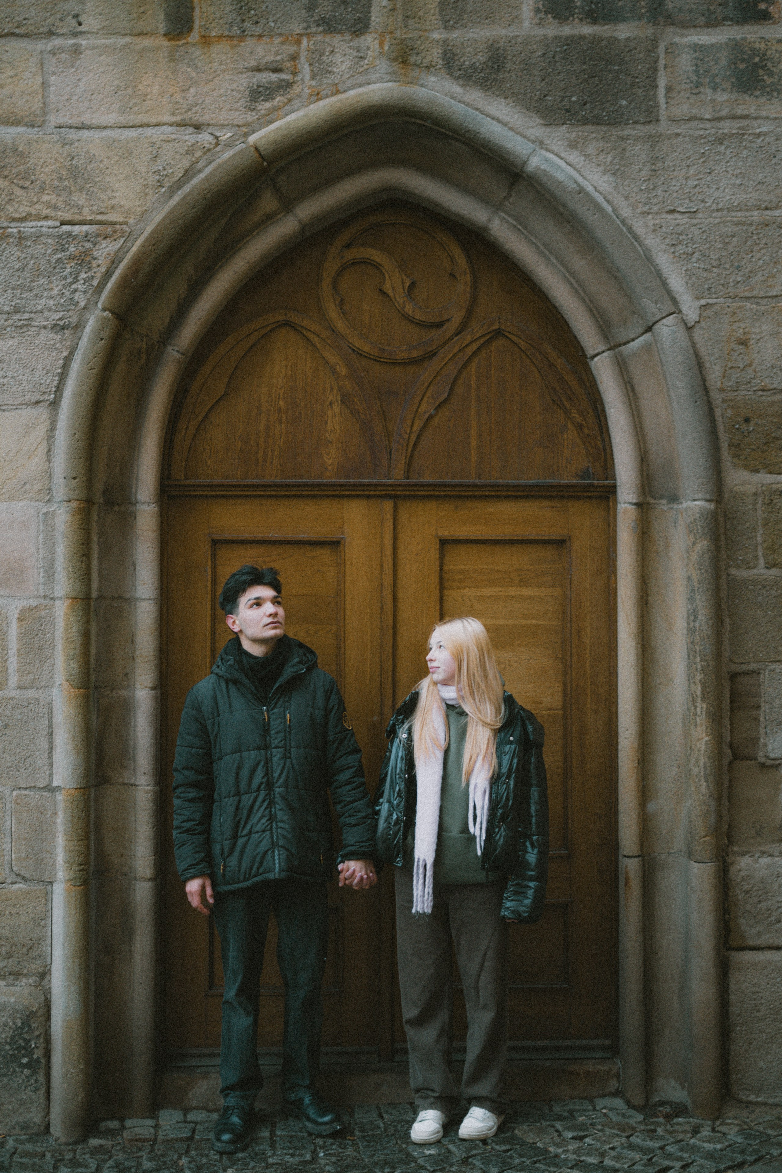 Příběhy z pražských uliček. Jana Holubová | Svatební, párová a rodinná fotografka v Praze