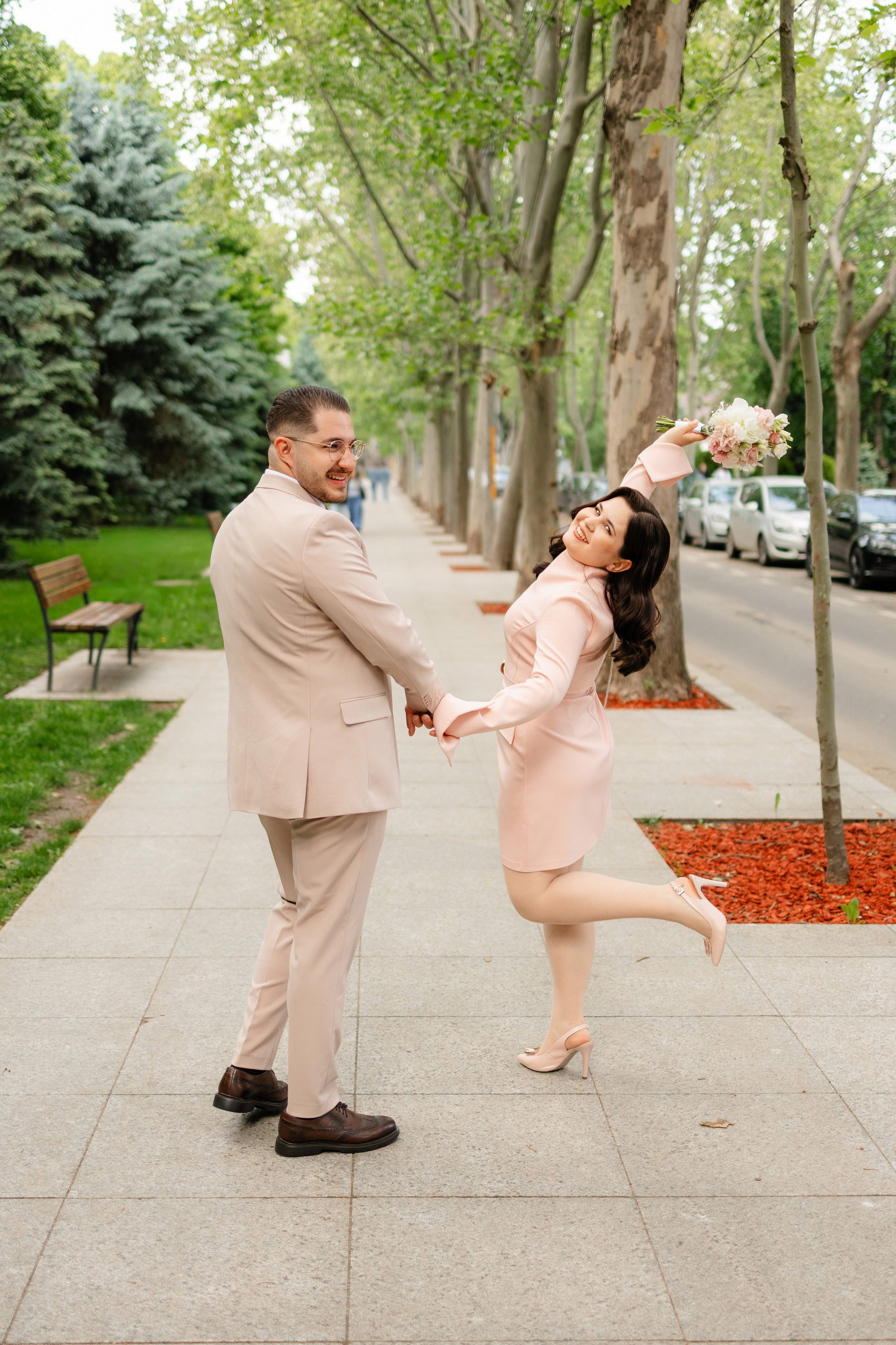 Olivia & Alex. Wedding Photographer, based in Iasi, Romania, but will travel all over the globe to make sure you look amazing in all your wedding photos