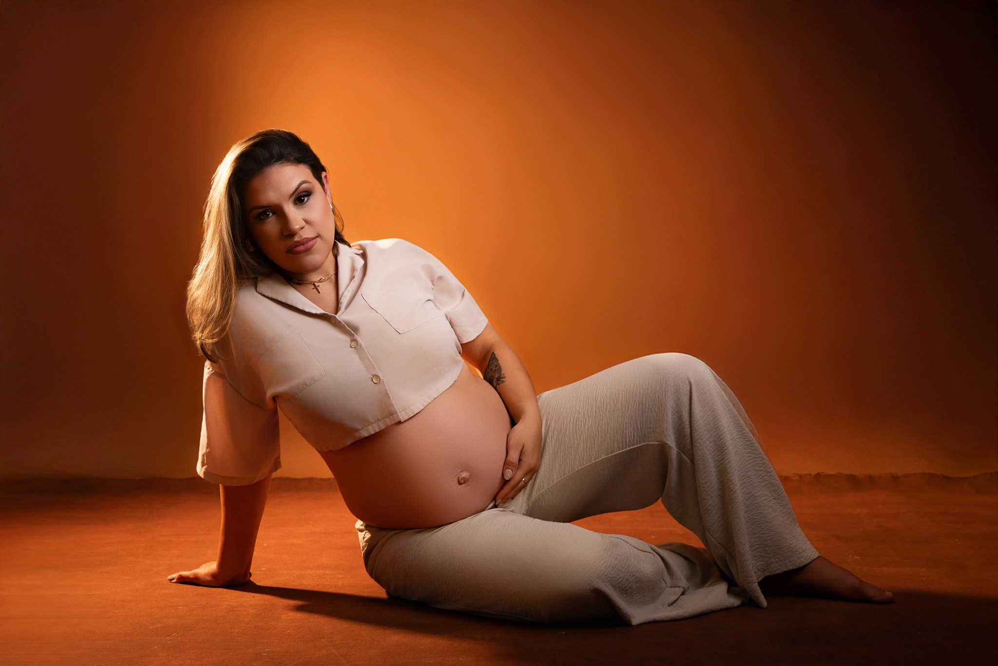 Professional family, maternity & newborn photographer in North Charleston, SC, creating timeless portraits