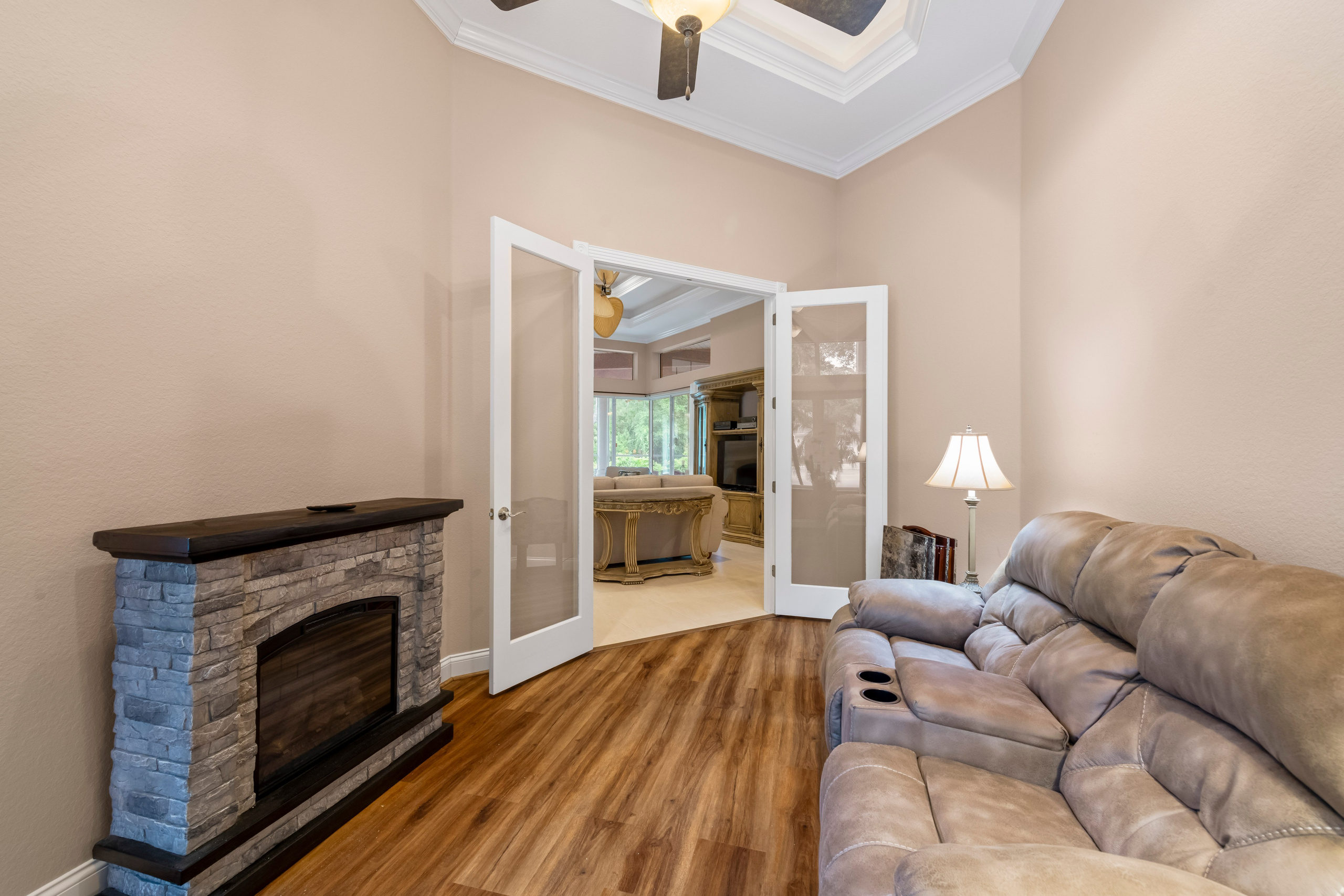 Riverbend Dr, Jacksonville Fl 32 207