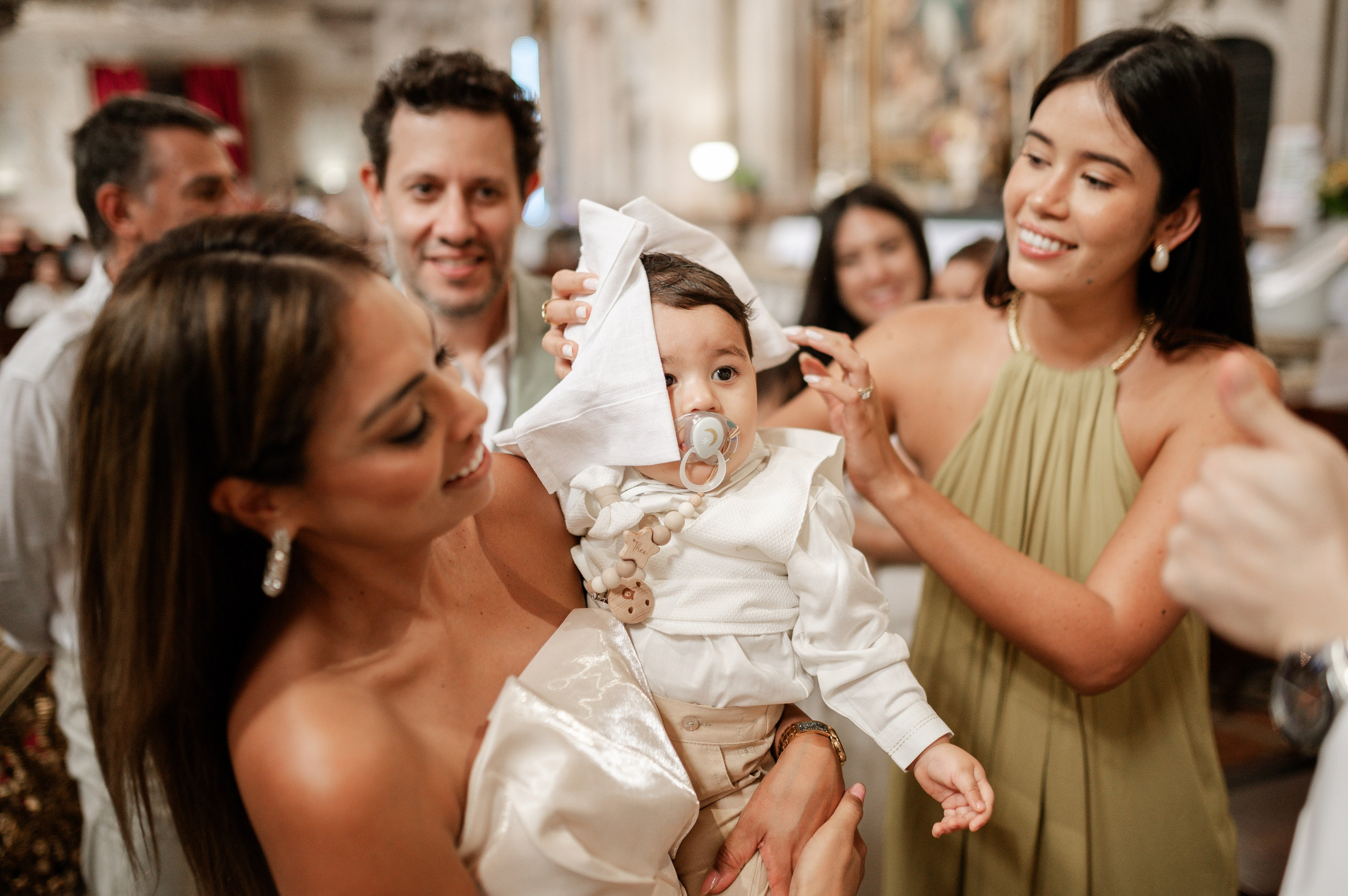 Фотосъёмка крестин — тёплые и значимые моменты. Ваш фотограф в Лиссабоне — Анна Белова