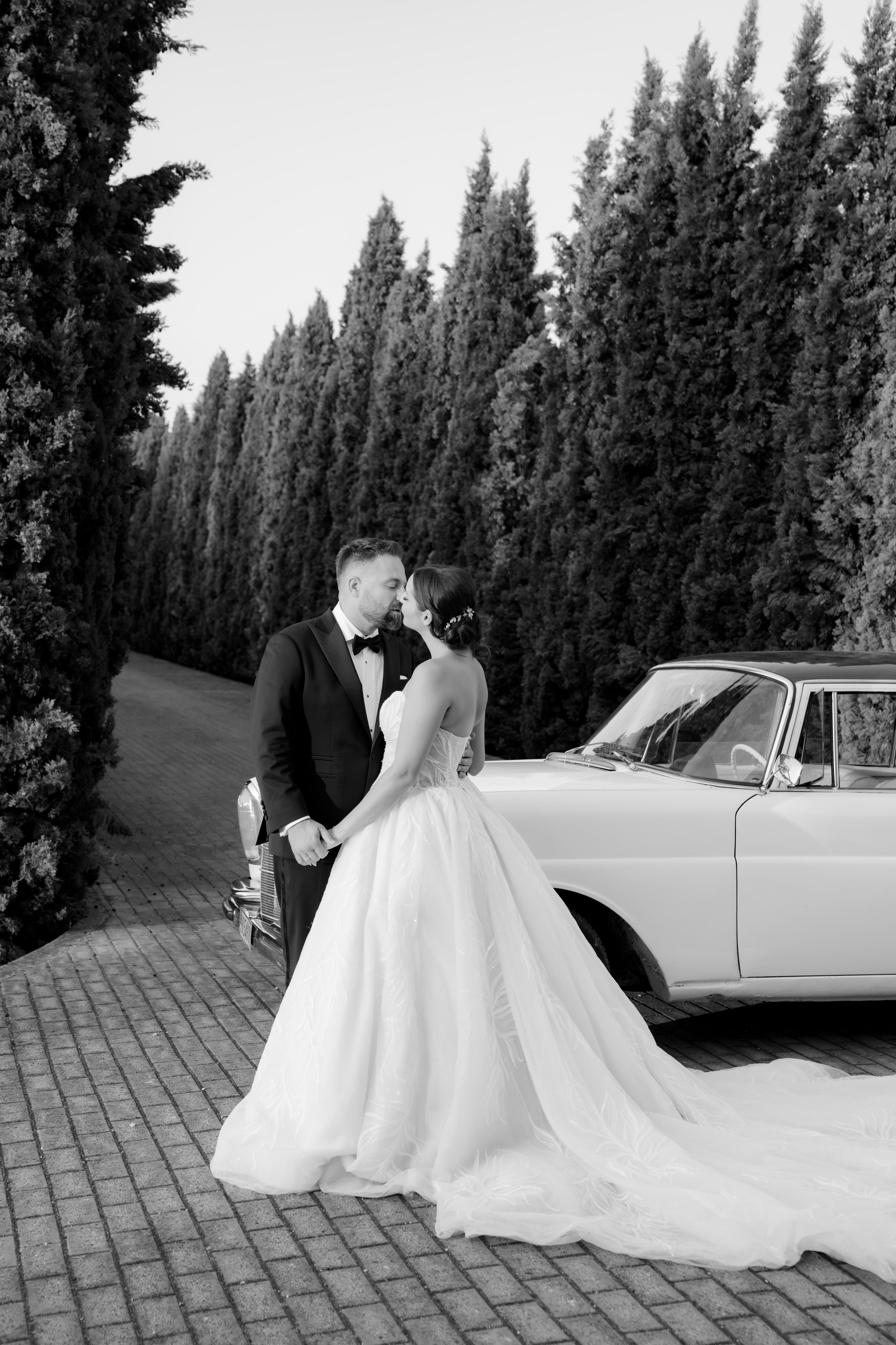 KONSTANTINOS & KONSTANTINA