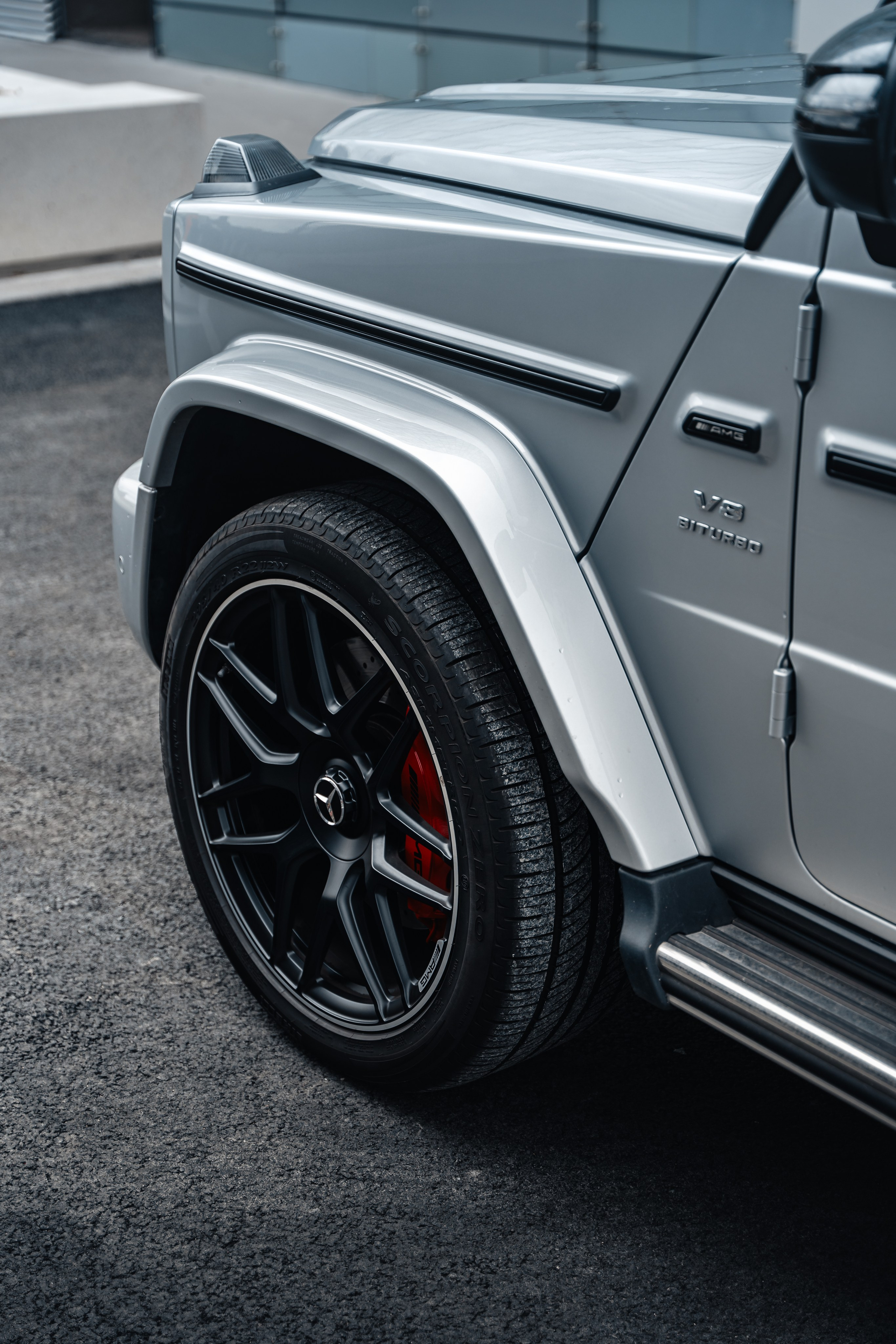 Mercedes-Benz G63 AMG. Photographer in Paris — Vitalii Motruk