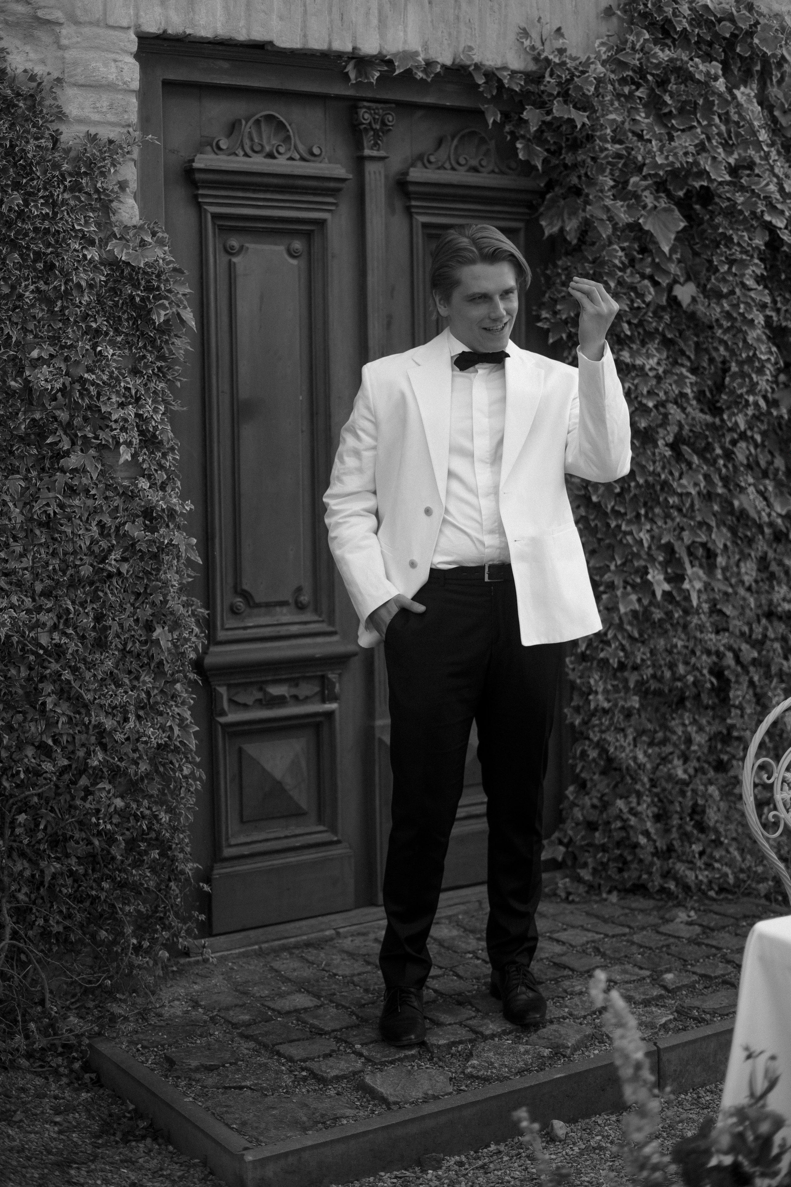 Whispers of Love: Thomas & Violeta's Wedding. Raw Studio: Capturing Elegant weddings accross Europe