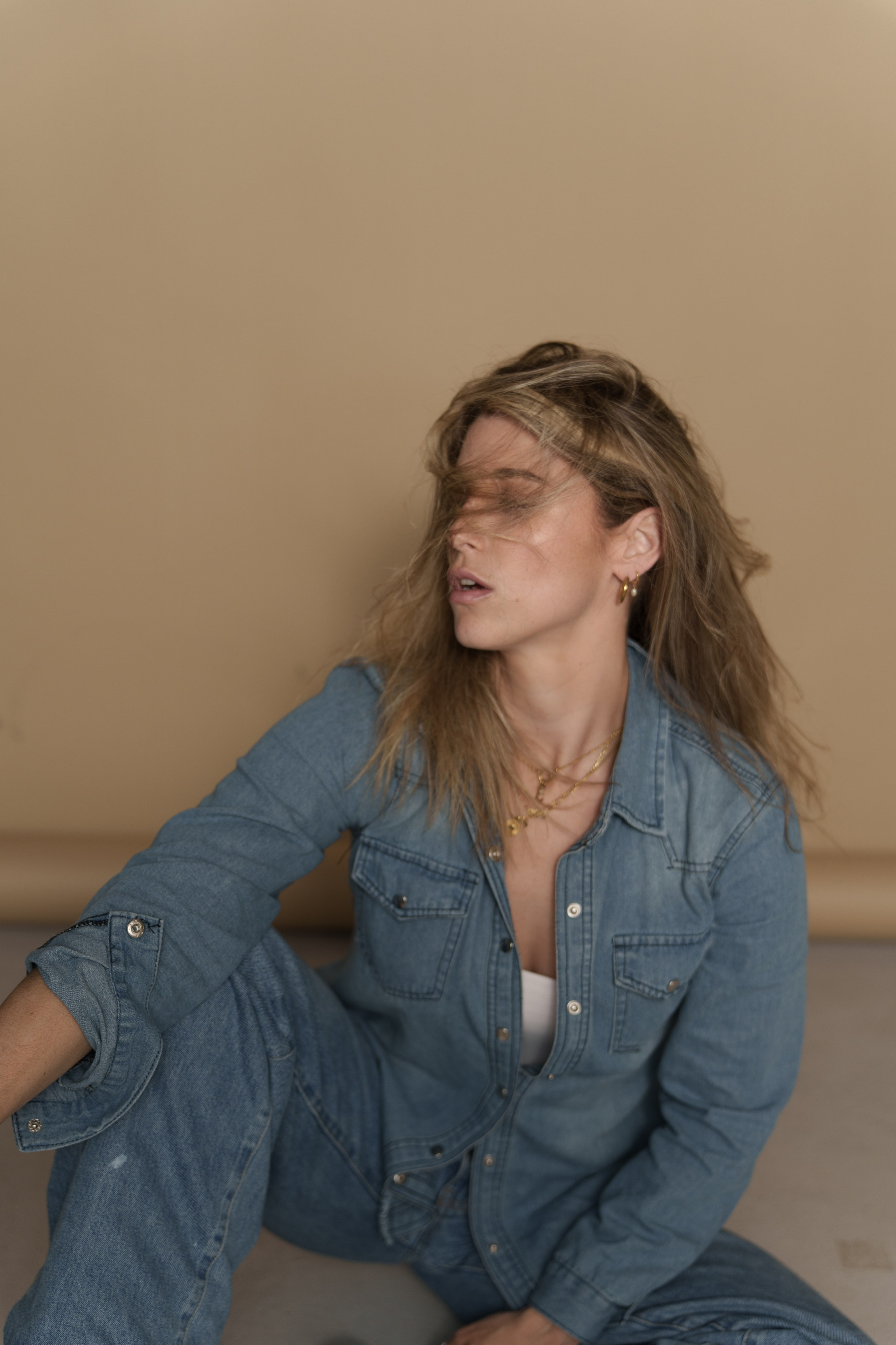 „Kölsch&Shoot“ in Cologne w/ Lisa (Set #2). URBANSTREETFILES.ART