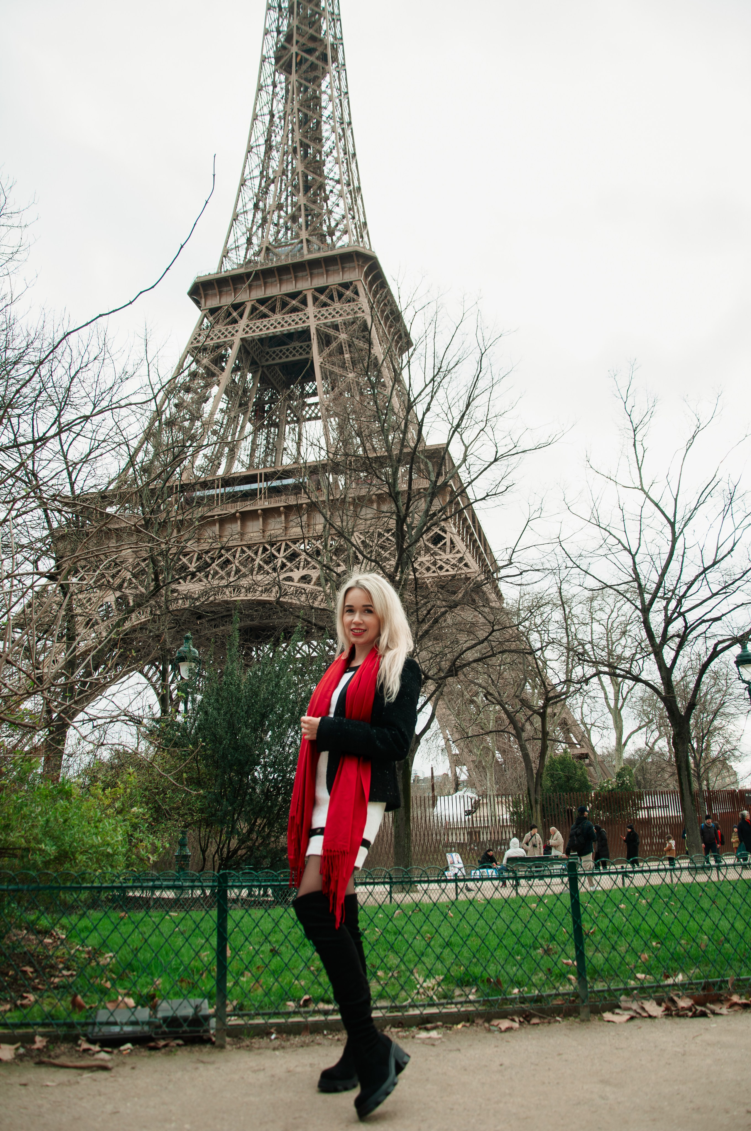 Фотосессия в зимнем Париже. Фотограф в Париже Полина Осипова