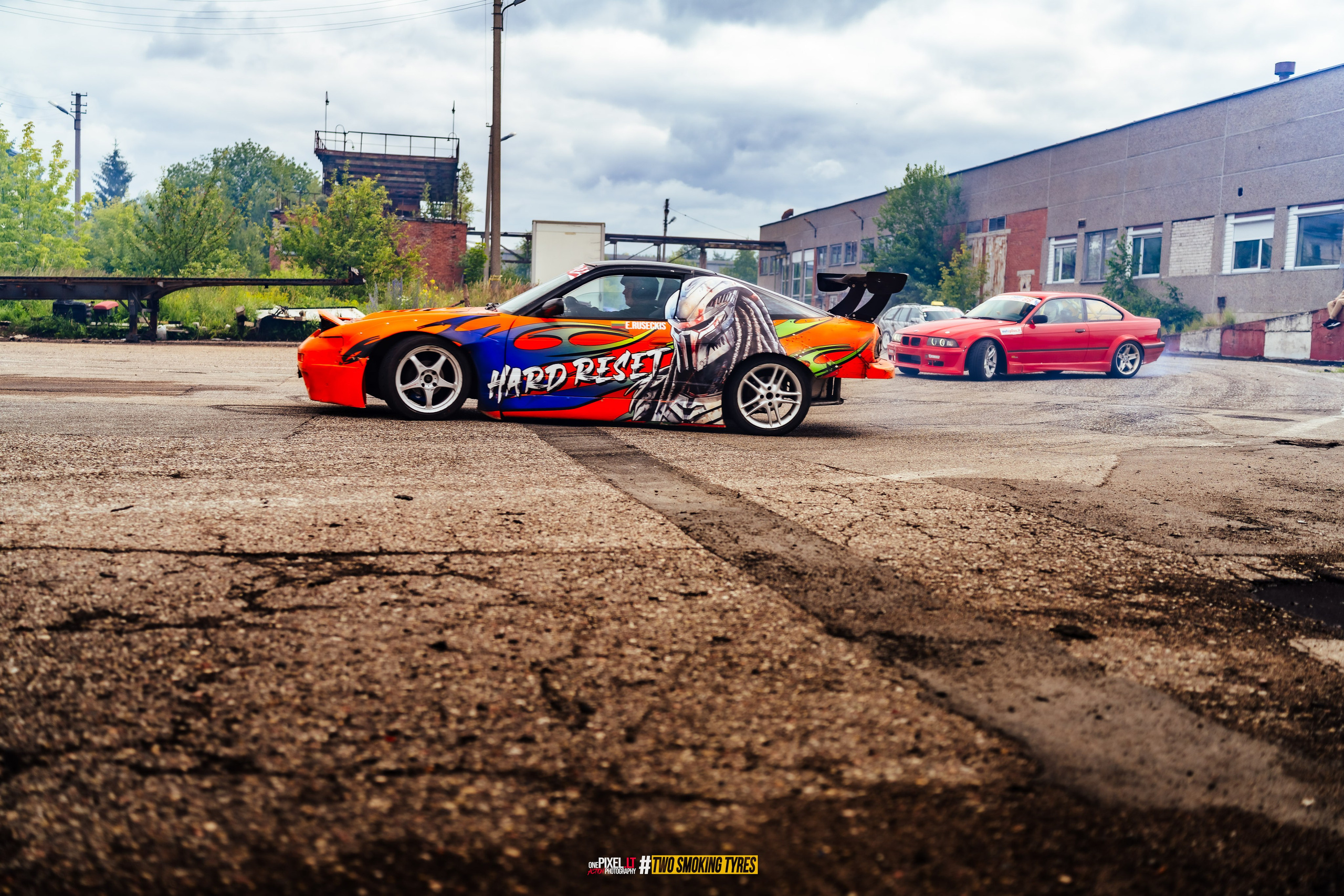 Side to Side #DRIFTDAY. OnePIXEL