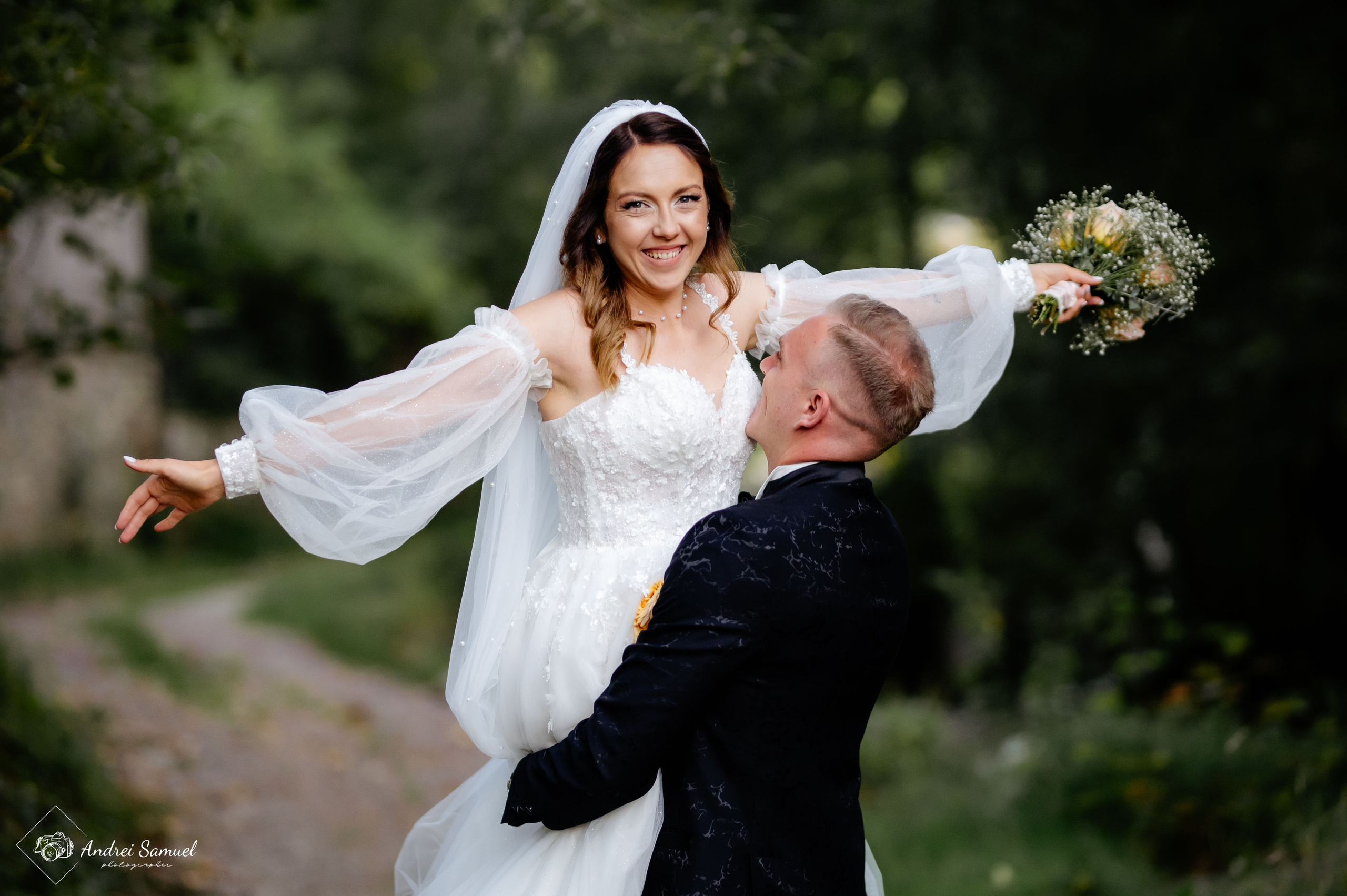 Andrei Samuel – Fotograf București | Evenimente, Studio, Imobiliare, Produs