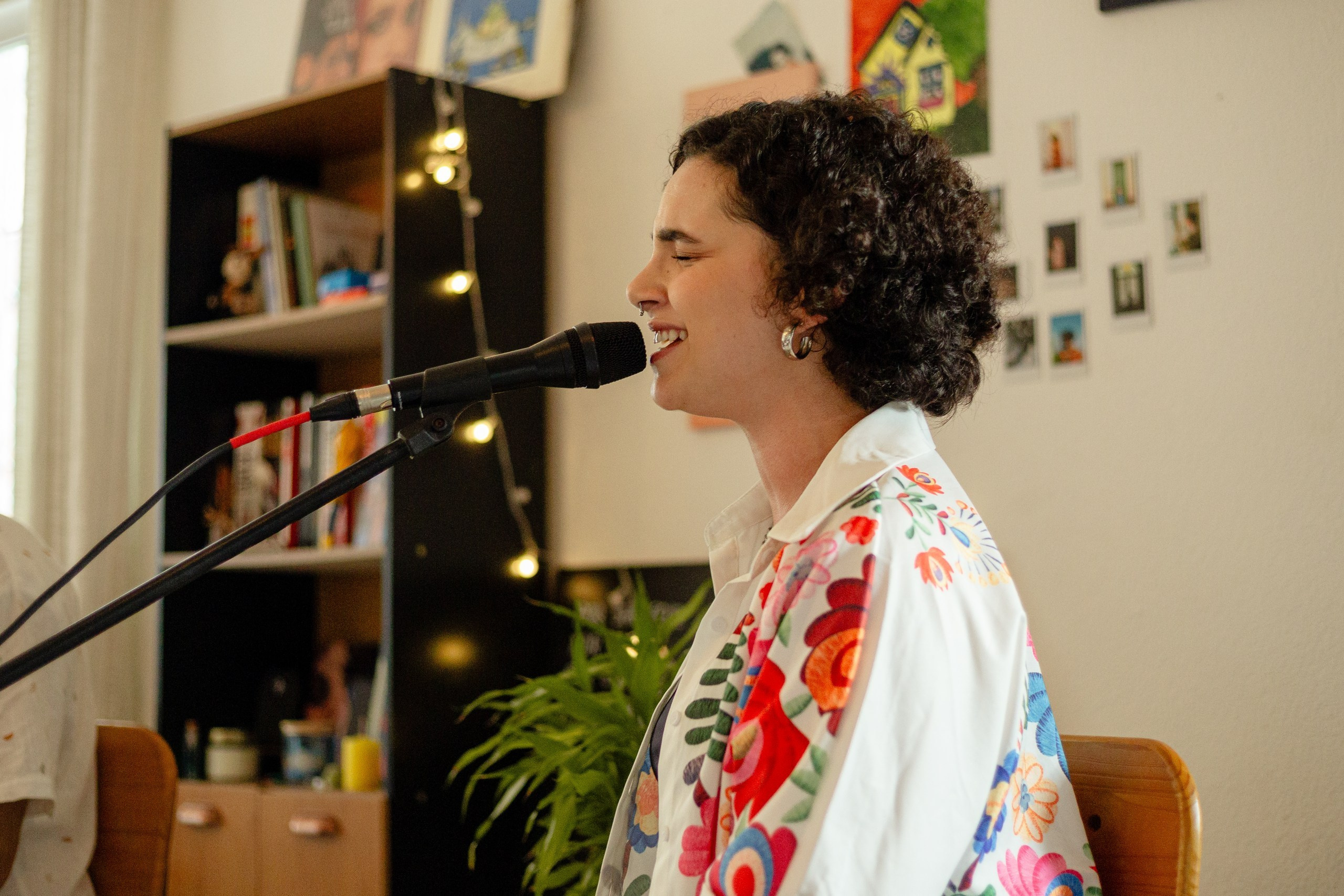 Ensaio e show de lançamento do álbum Entre Paredes — Letícia Santos