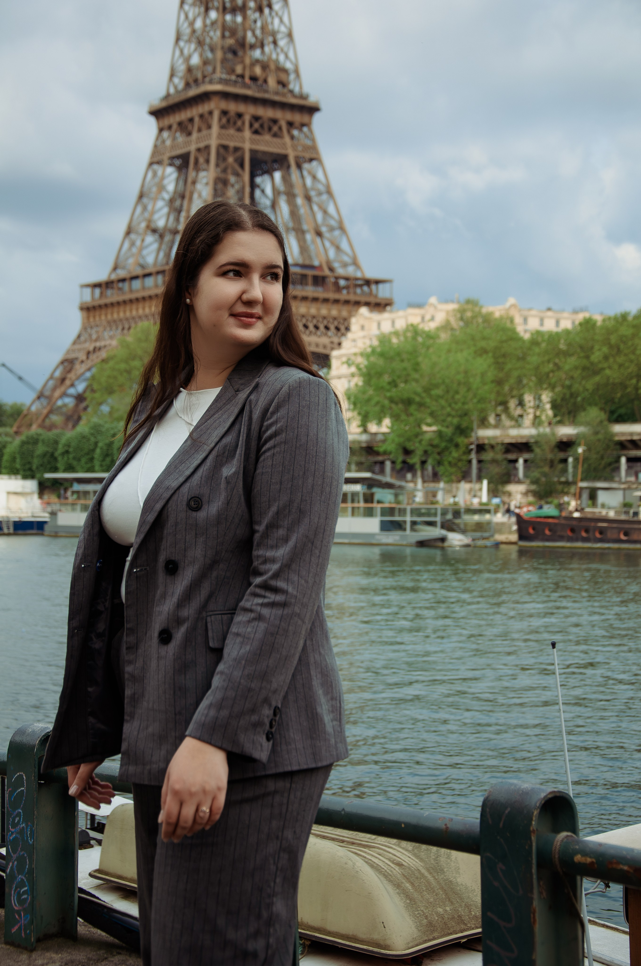 Инна и Камиля — день рождения в Париже. Paris photographer — Polina Osipova