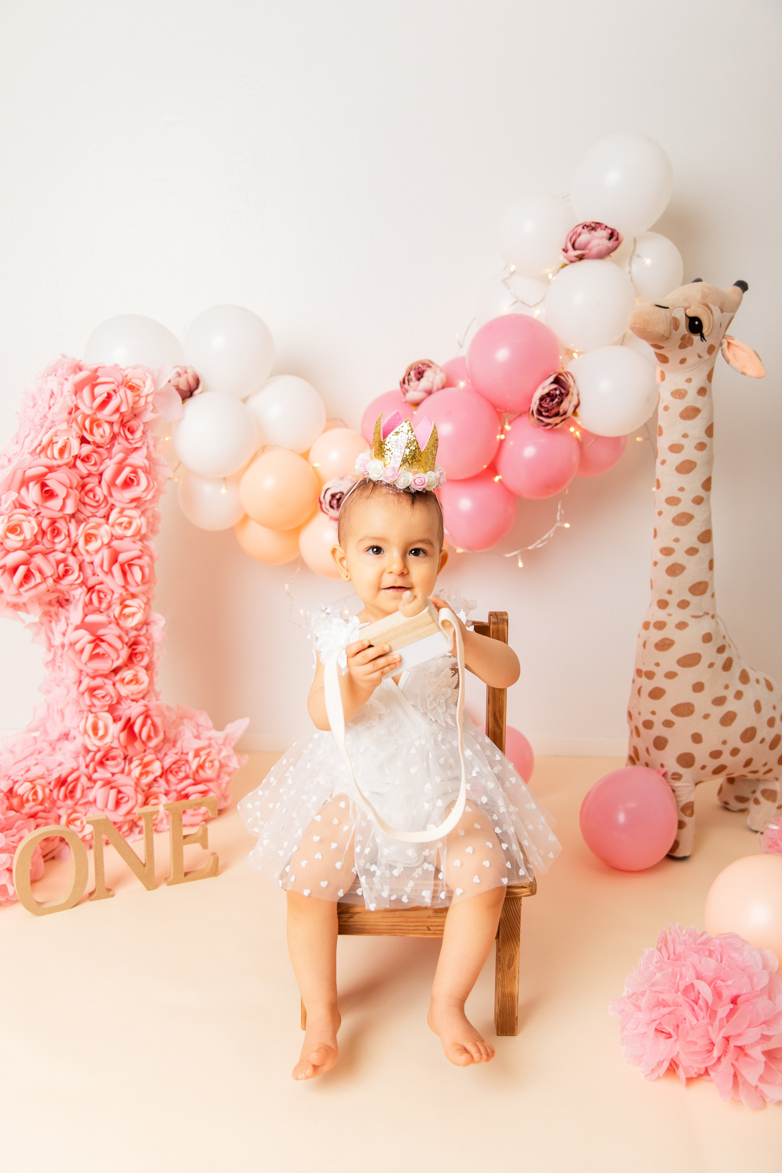 CAKE SMASH ja 1 V KUVAUKSET. Valokuvaaja Itä-Uudellamaalla Viktoria photography