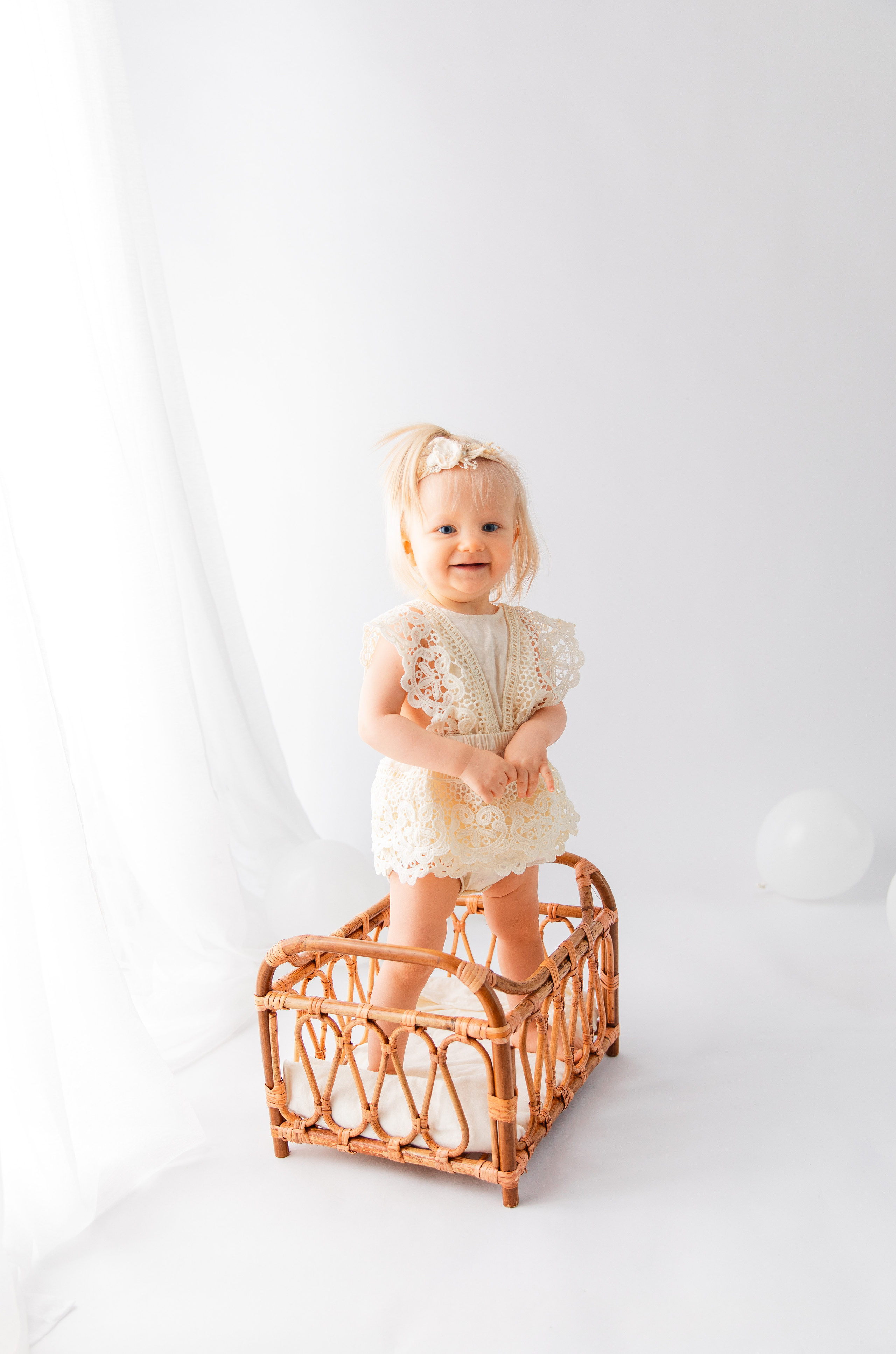 CAKE SMASH ja 1 V KUVAUKSET. Valokuvaaja Itä-Uudellamaalla Viktoria photography