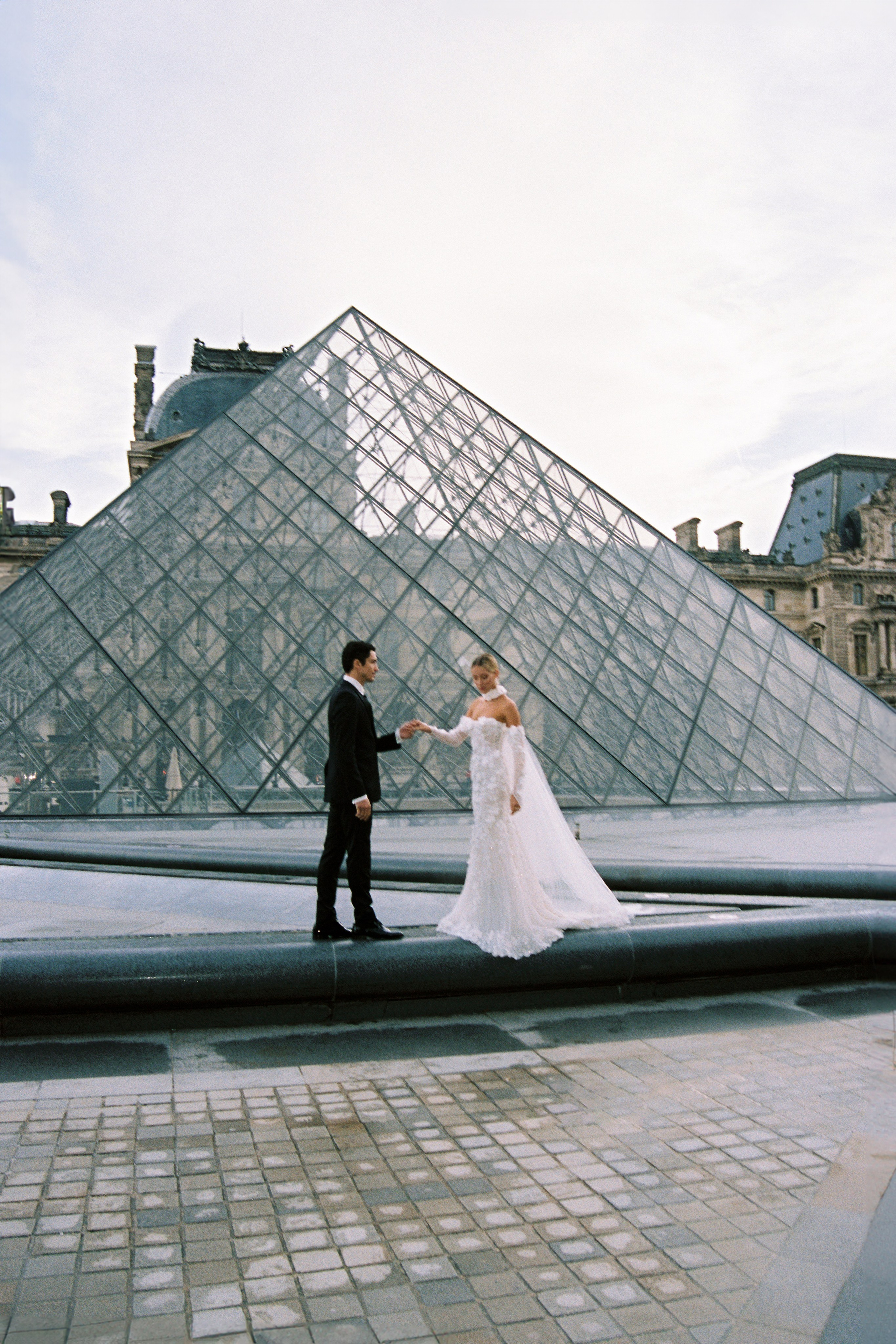 Romantic Photoshoot in Paris — Paris, the City of Love