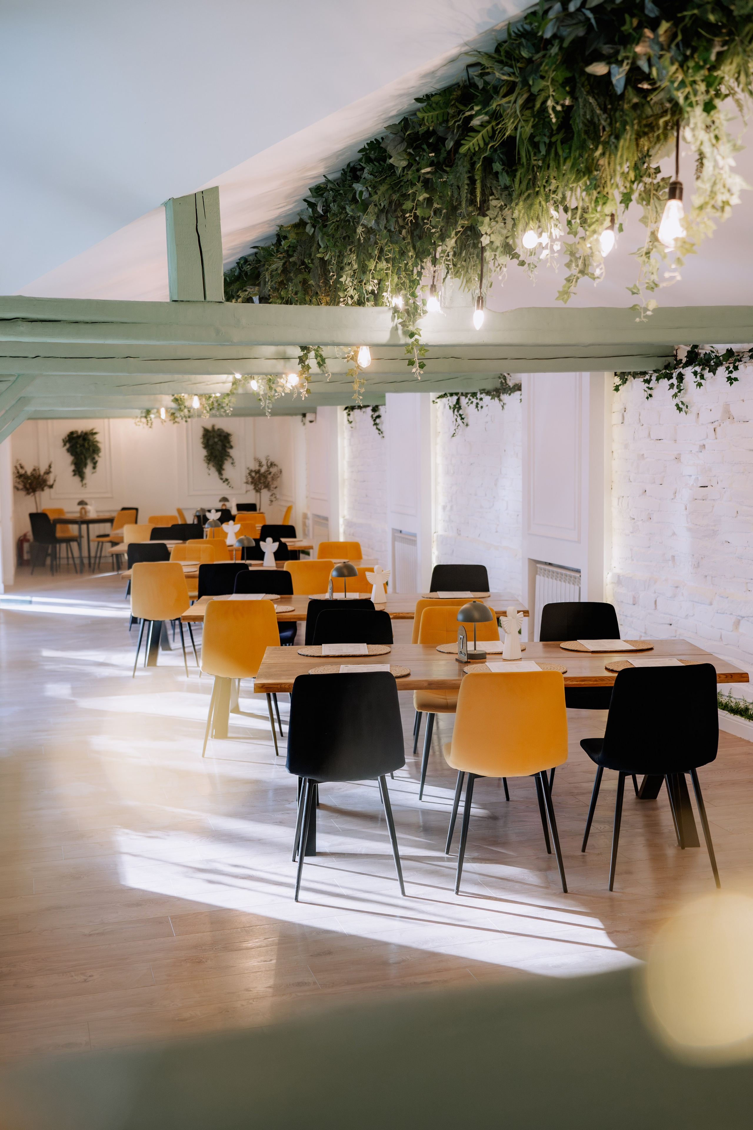 Chalette Gourmet. Proud Vision Weddings | Wedding Photography & Film — Servicii profesionale Foto Video Nunta Iasi