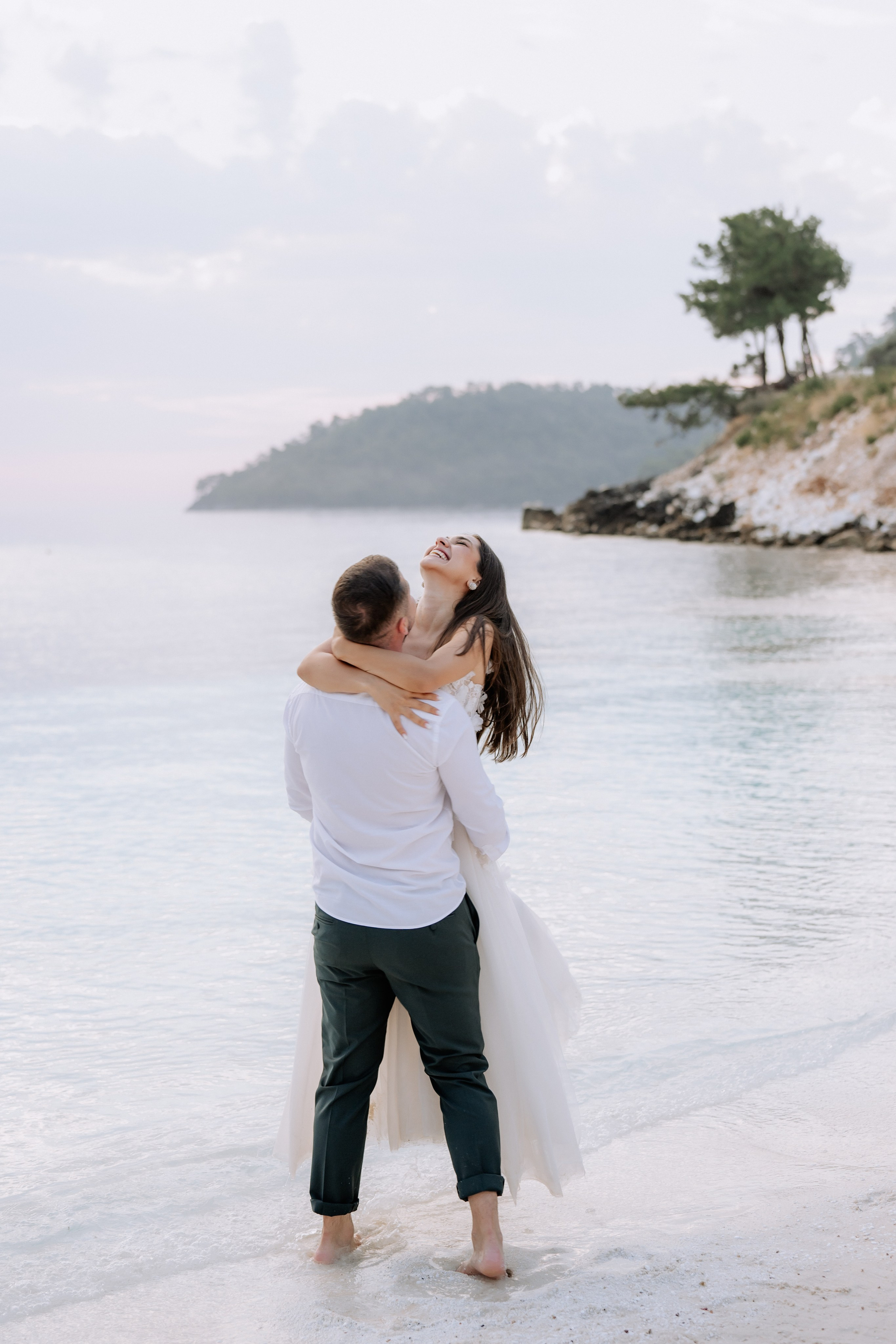 Nunta la Hotel Capitol Iasi. Proud Vision Weddings | Wedding Photography & Film — Servicii profesionale Foto Video Nunta Iasi