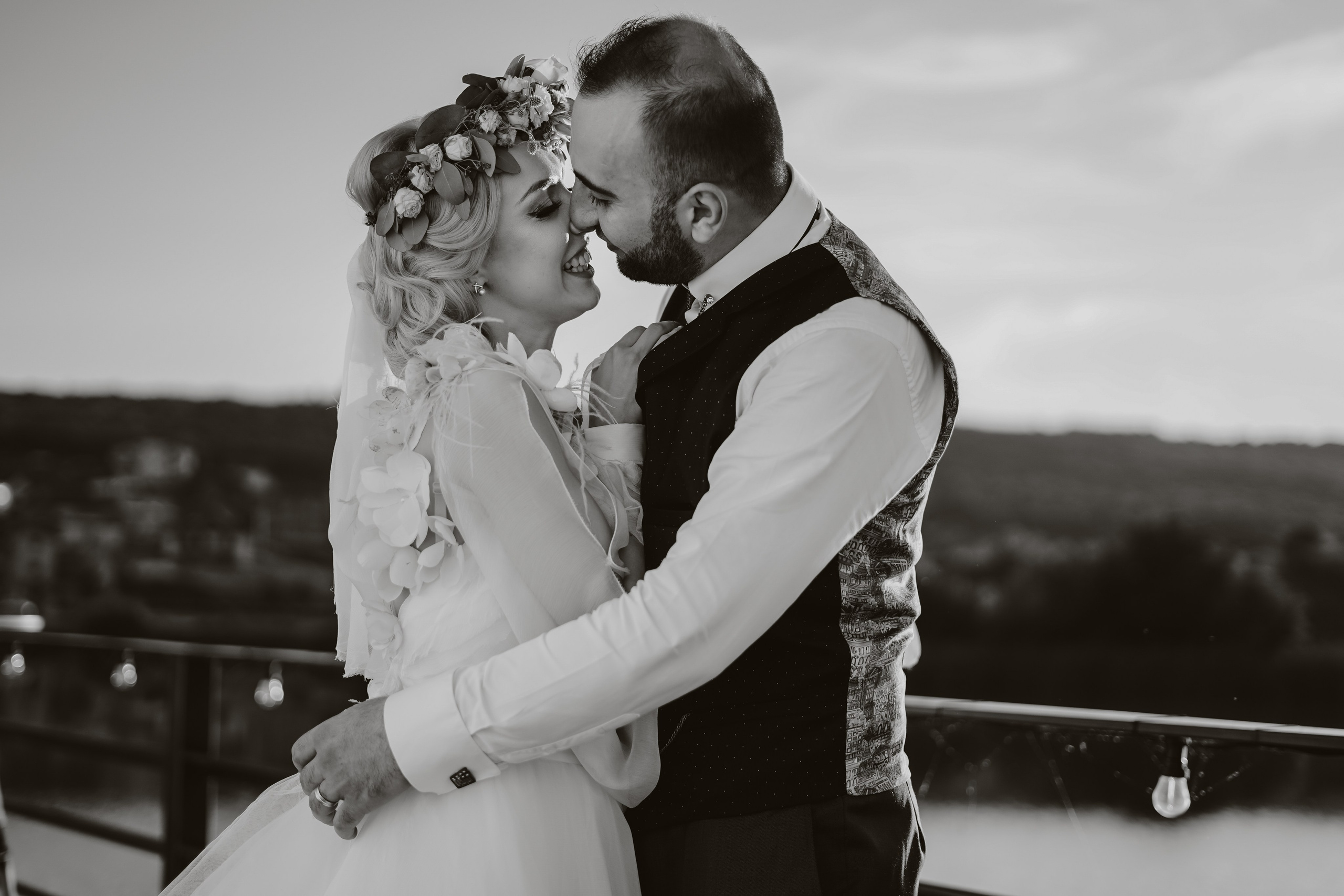 Nunta cu tematica anilor 1920, sedinta foto in ziua evenimentului. Proud Vision Weddings | Wedding Photography & Film — Servicii profesionale Foto Video Nunta Iasi