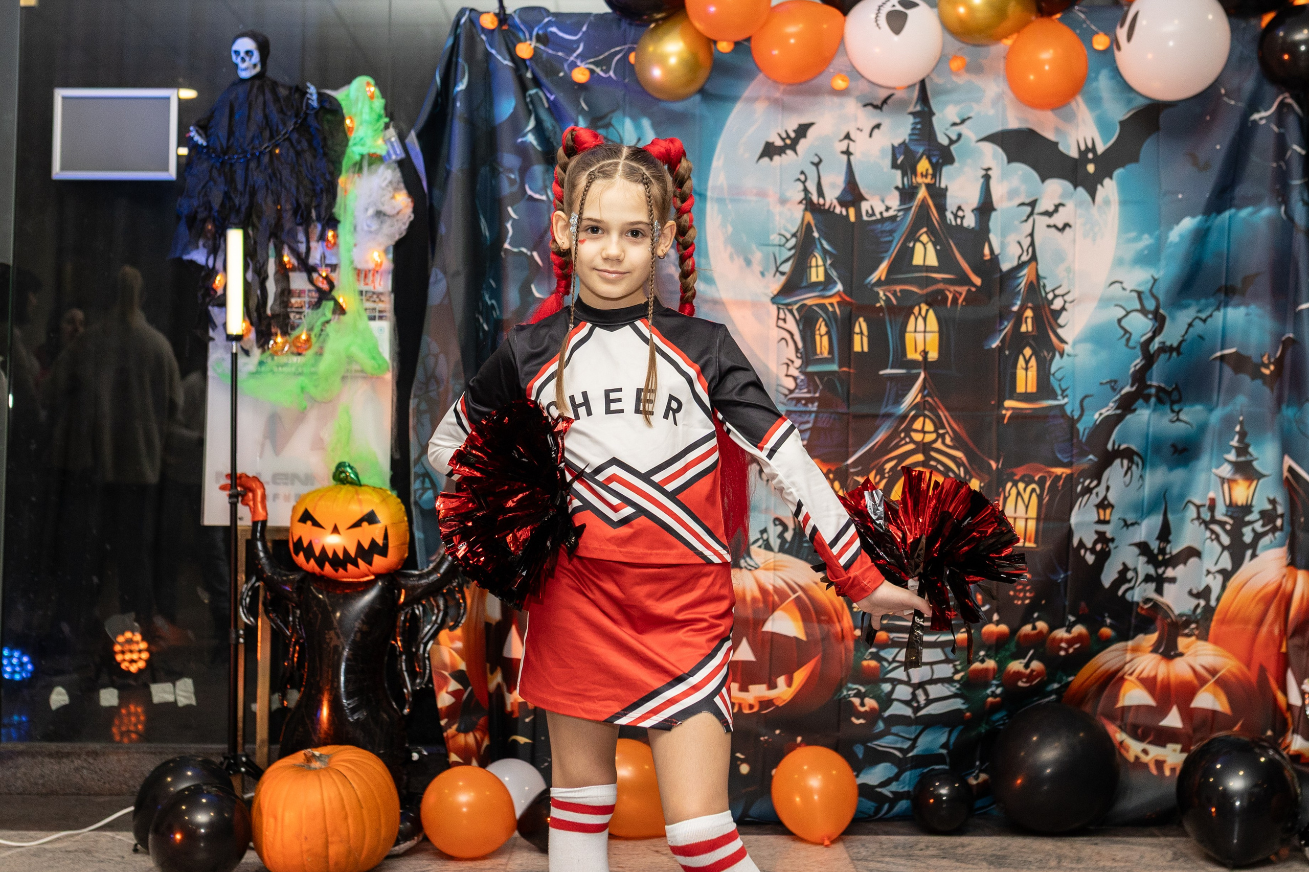 Leo dance studio Helloween 2025. Семейный и детский фотограф в Варшаве Мила Бобровская