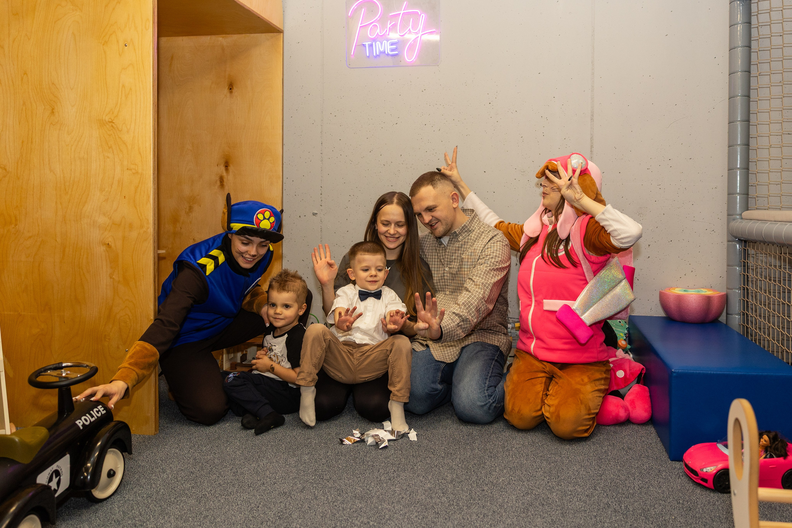 День рождения Артёма 24 января 2026 года. Семейный и детский фотограф в Варшаве Мила Бобровская