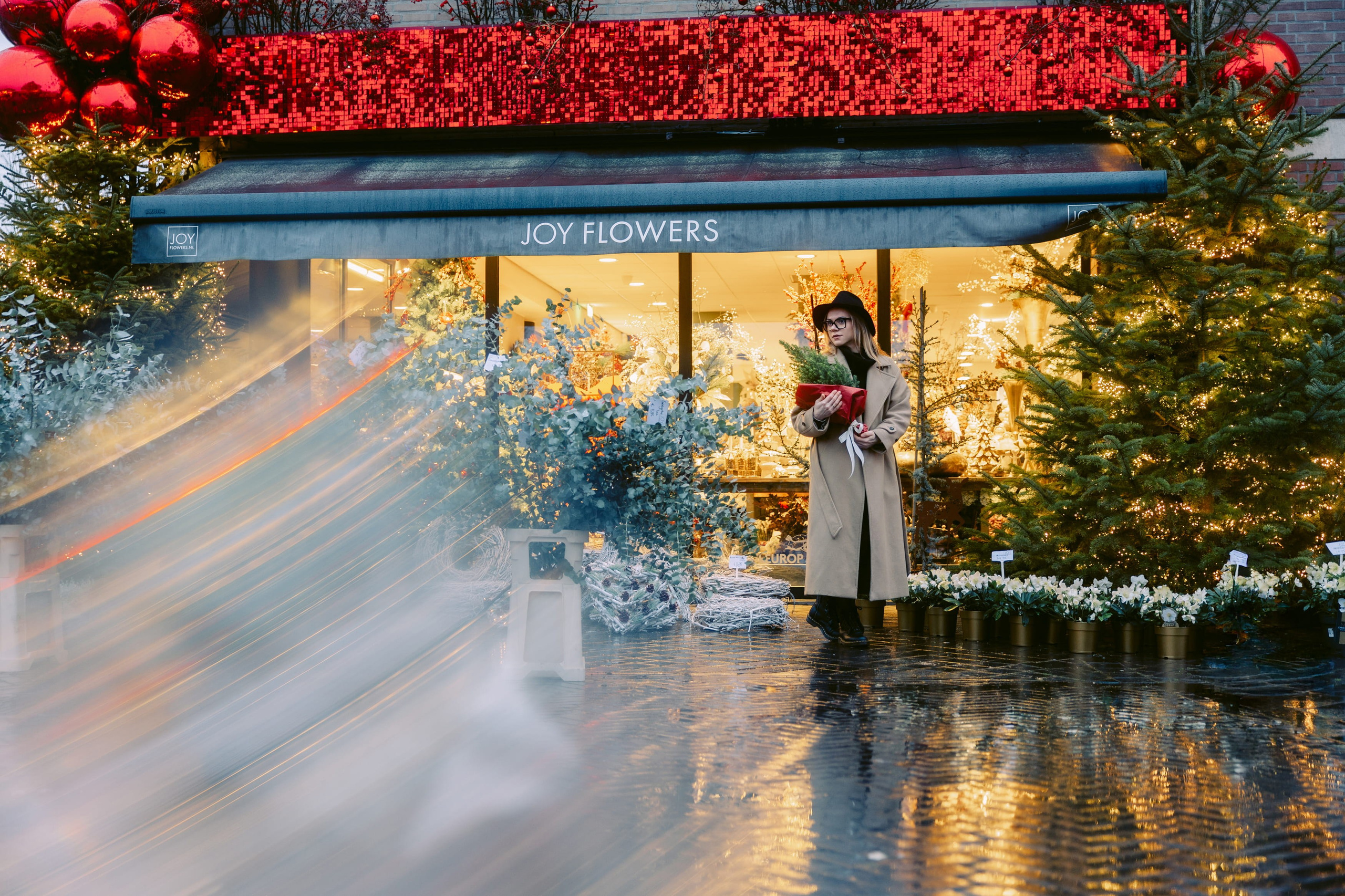 Christmas Market Photoshoot in Valkenburg | Natalia Olhova Photography. Romantic & Soulful Photography by Natalia Olhova in Rotterdam