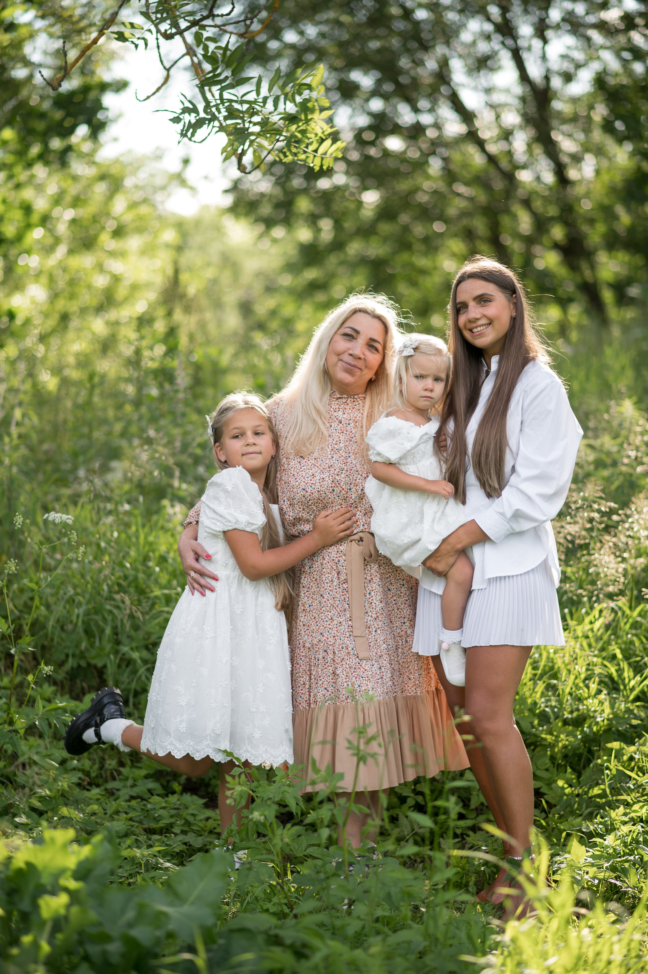 Семейная фотосессия на природе. Семейный и детский фотограф в Минске Надежда Савицкая