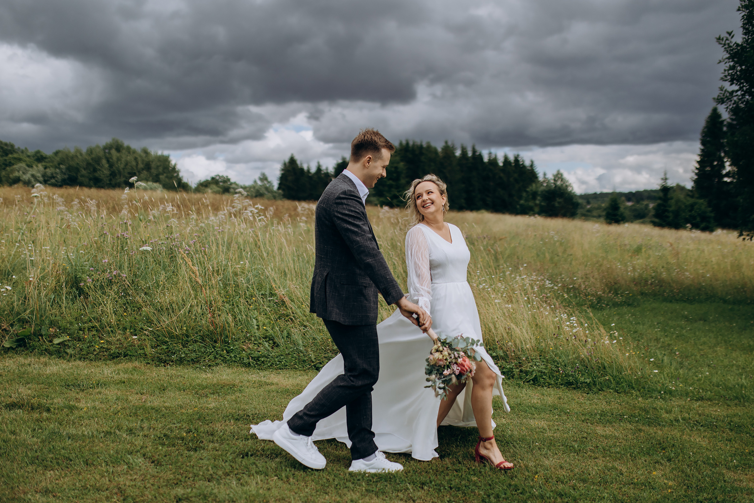 Kristina ir Dainius | 2022 | FOOD IN THE WOOD. Vestuvių ir šeimų fotografė Lena Bondarenko / belove photo