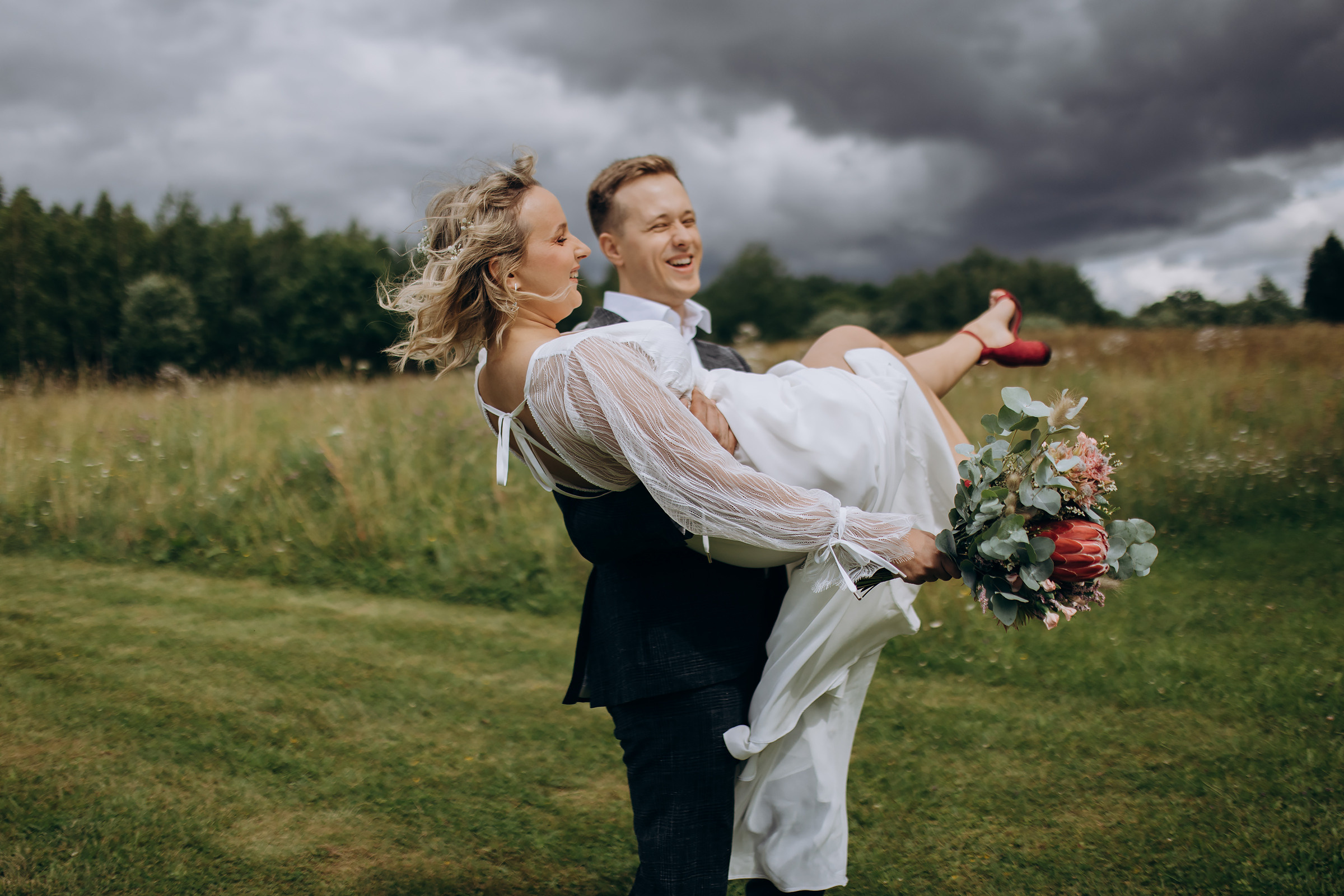 Kristina ir Dainius | 2022 | FOOD IN THE WOOD. Vestuvių ir šeimų fotografė Lena Bondarenko / belove photo