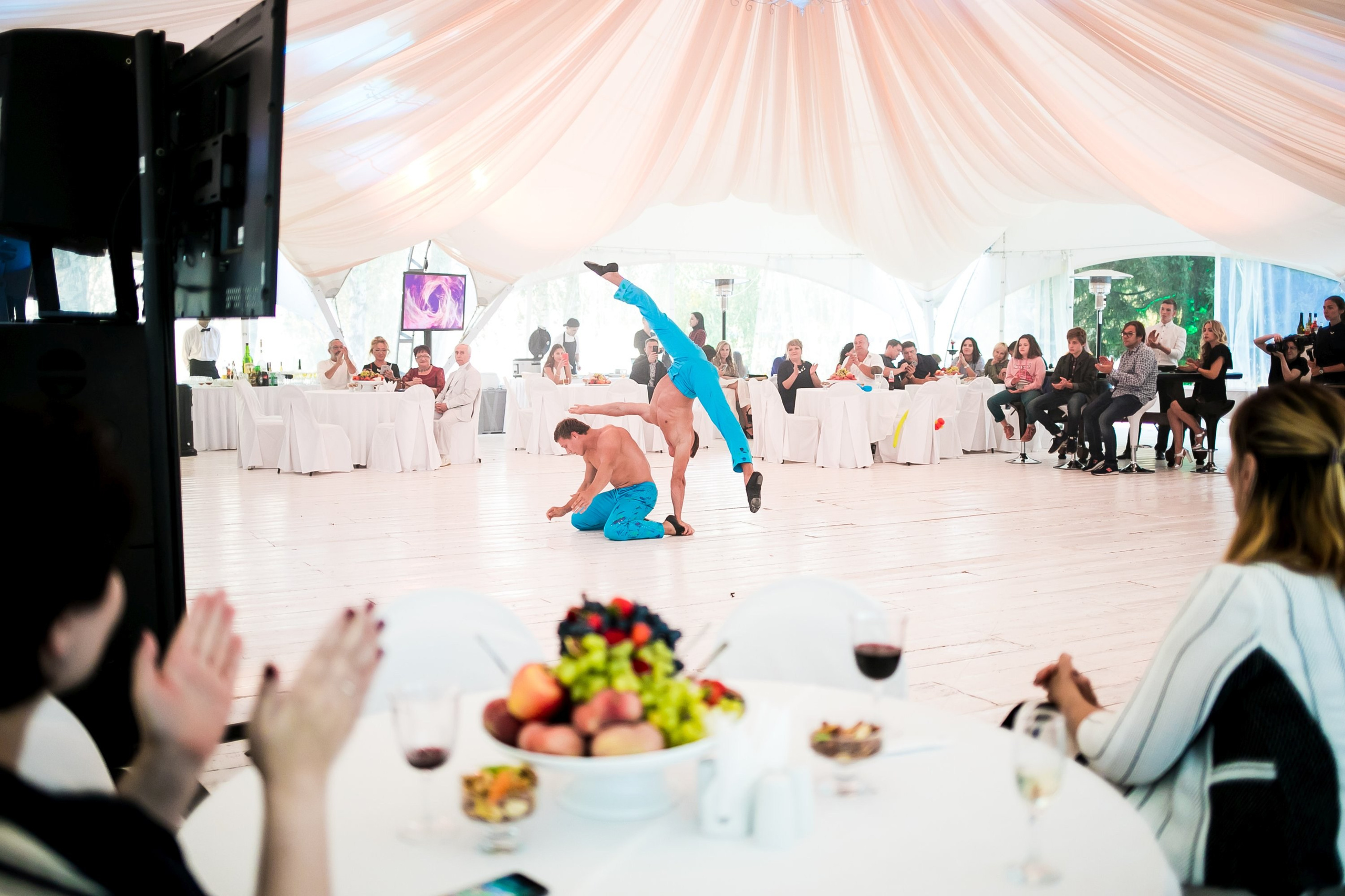 Birthday in a yaht club. True Story Photography