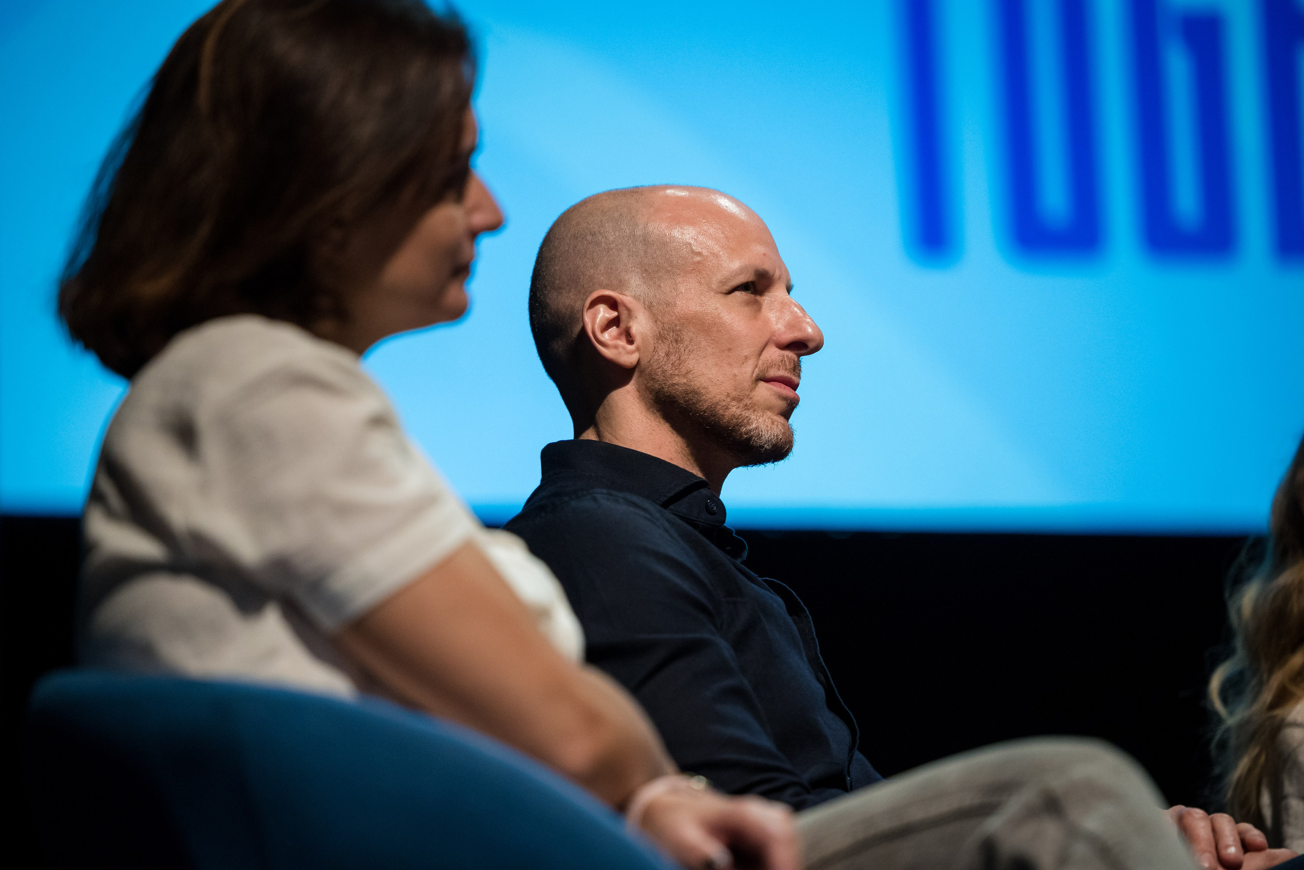 Pfizer. AMIR BUCHNIK PHOTOGRAPHER