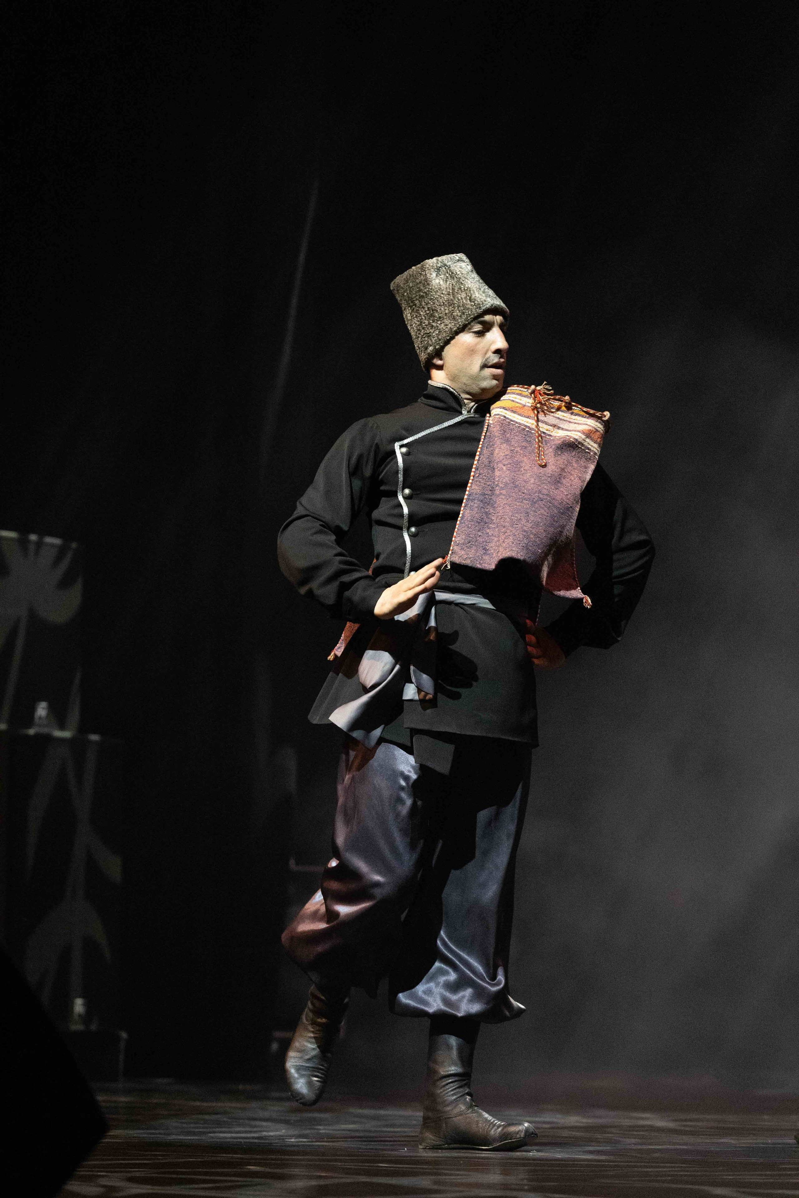 STATE DANCE ENSEMBLE. Wedding&Event photographer Ismail Rzayev in Baku