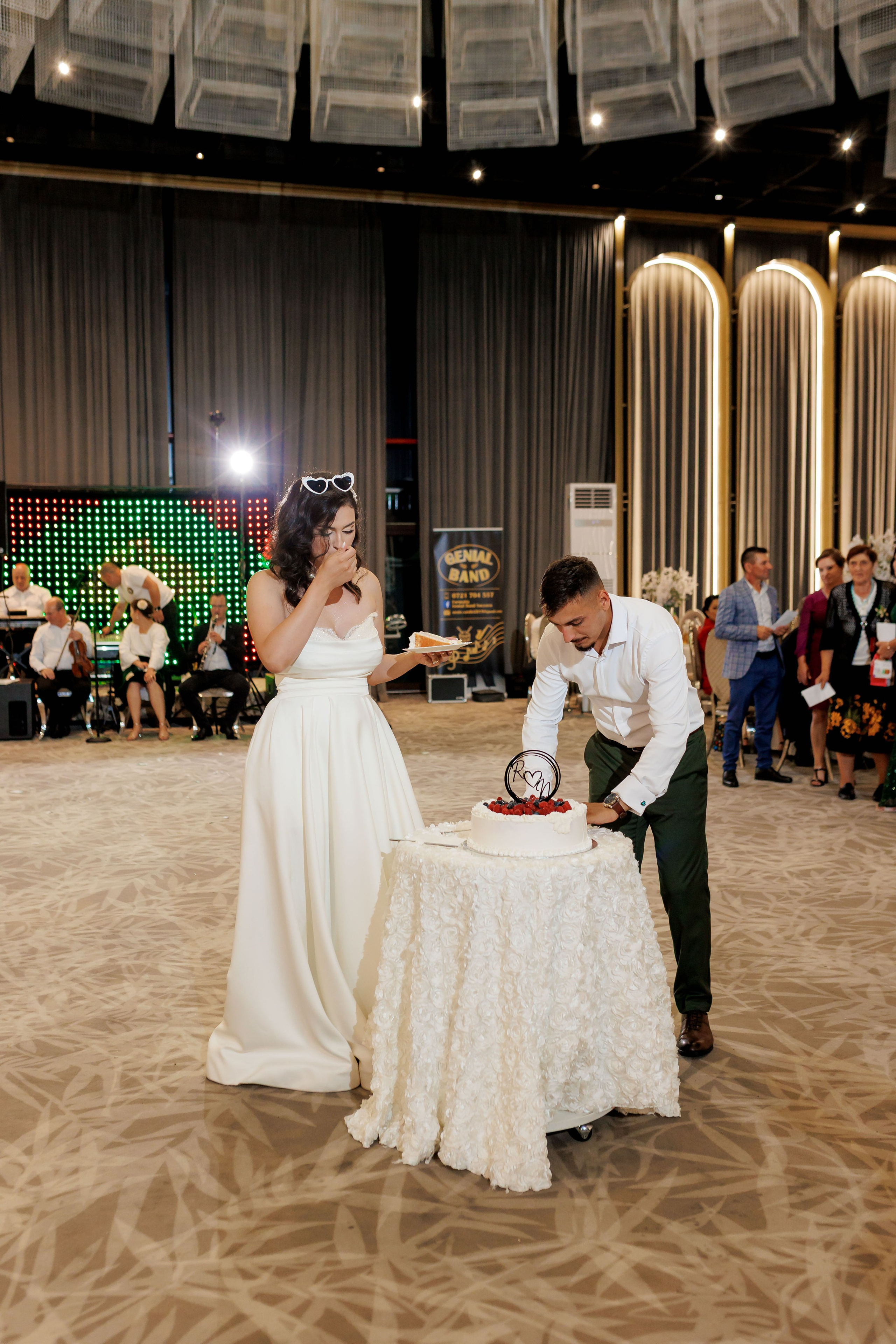 Nunta Nicoleta & Răzvan | Fotografie & Videografie Profesională. Servicii foto-video profesionale, pentru momente de neuitat