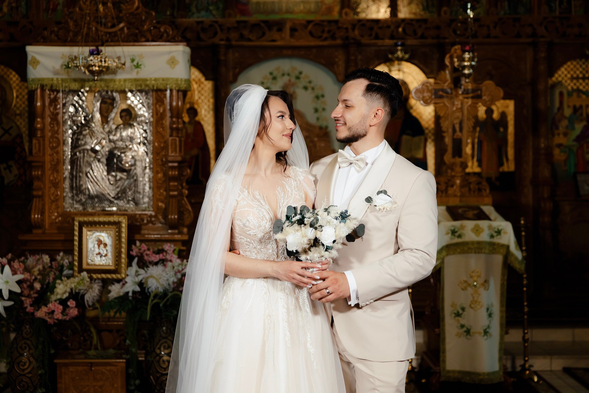 Ioana & Ionuț | Nuntă de poveste la Păstrăvăria Poiana din Mălini județul Suceava. Servicii foto-video profesionale, pentru momente de neuitat