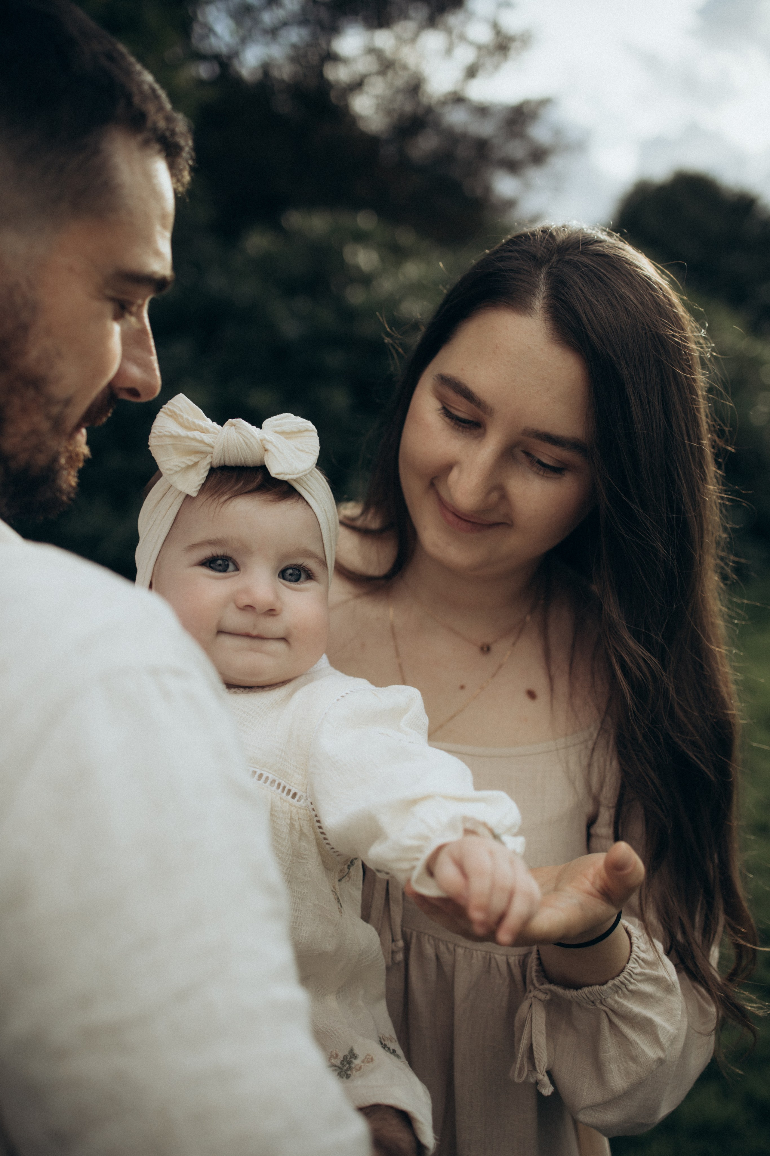 Pergola gardens. Photographer in Milton Keynes, Northampton & London — Wedding, Family & Portrait Photography