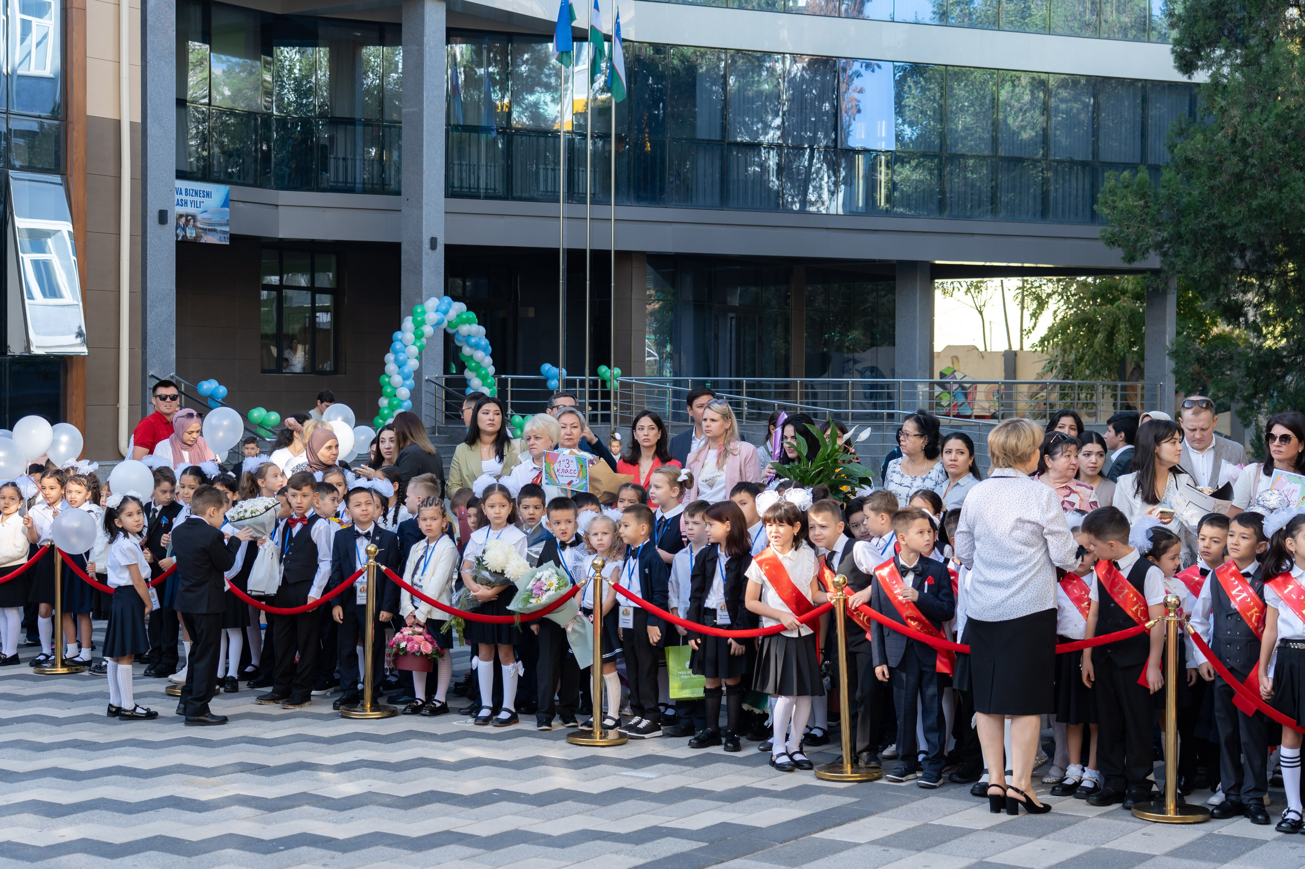 В школах Узбекистана прозвенел Первый звонок. Георгий Намазов | Фотограф в Ташкенте