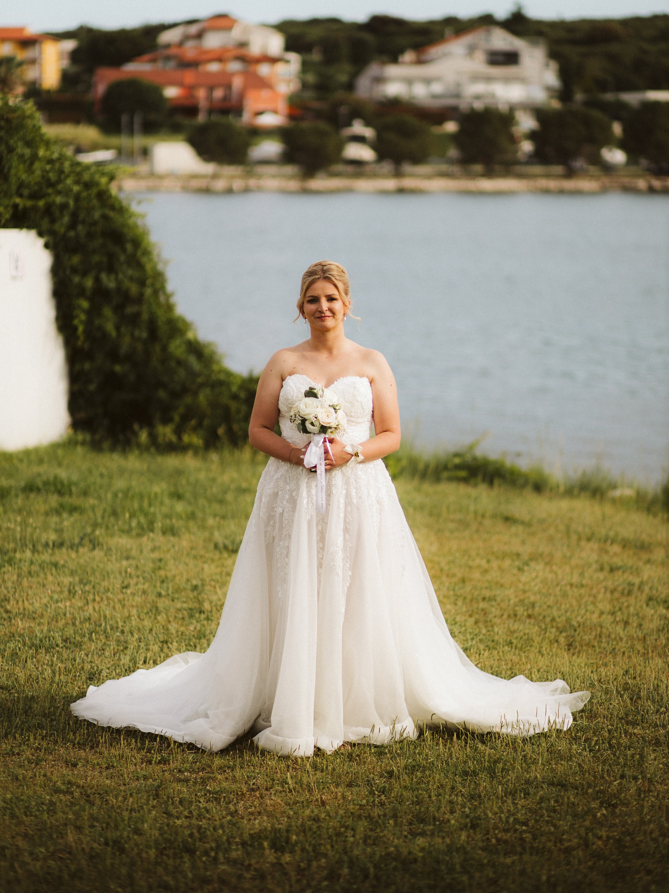 Weddings. Capturedwell
