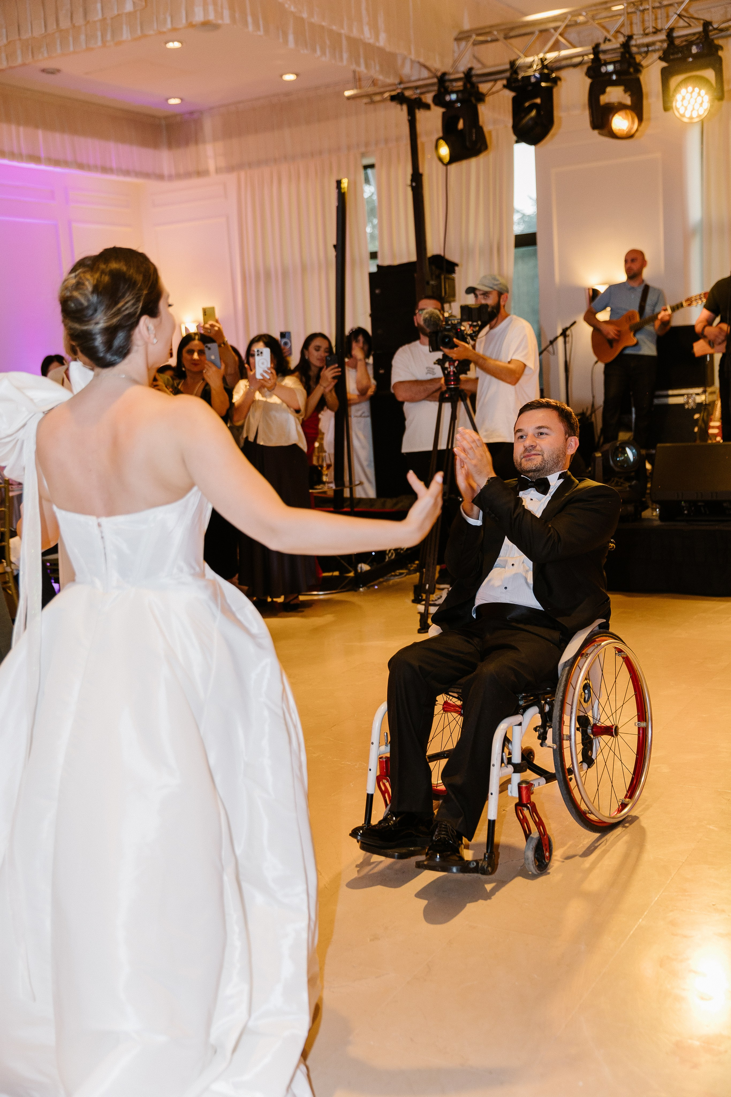 Nino & Giorgi. Photographer Anna Nazarenko