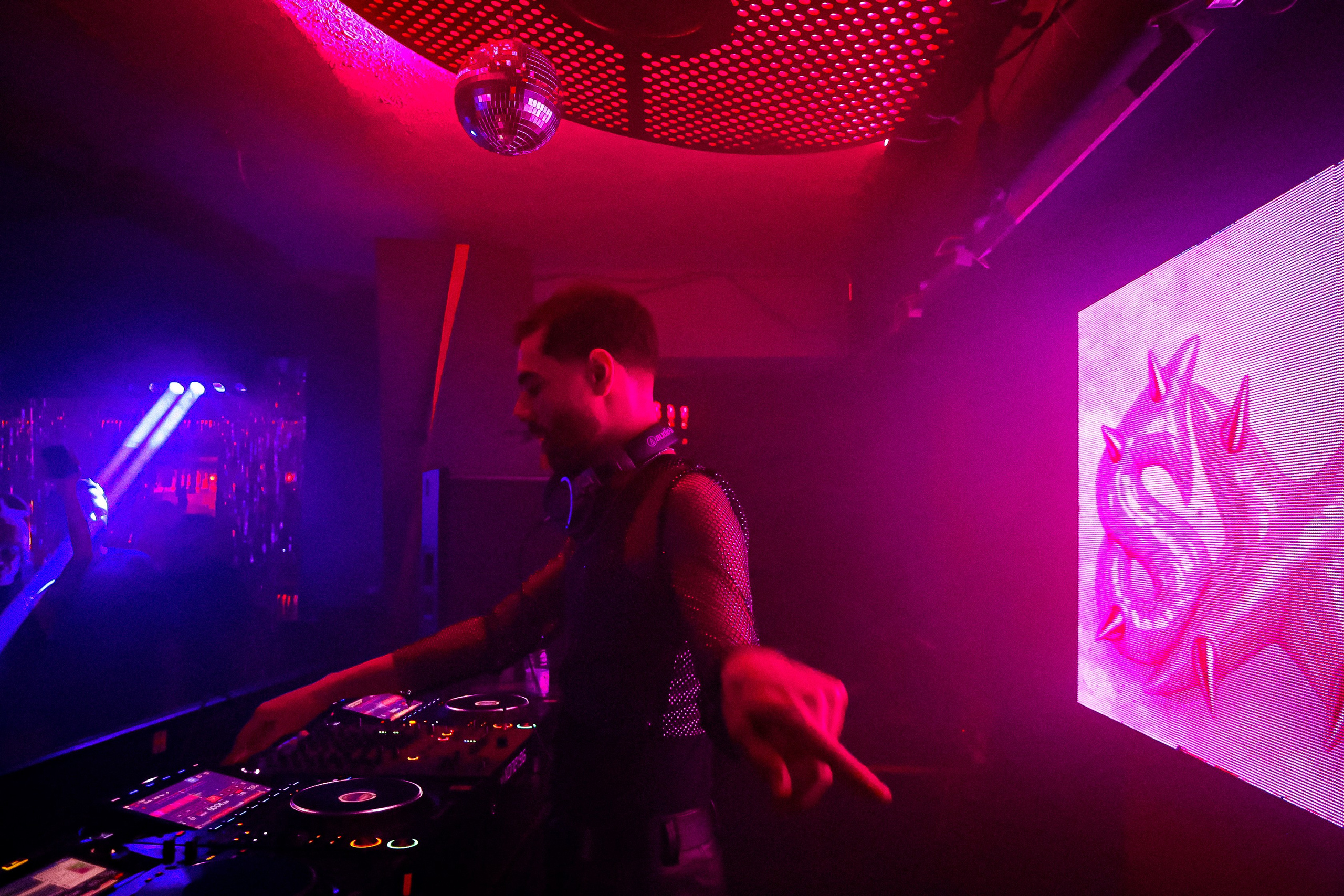 Event reportage (SXCM x HOW). Asmikiam