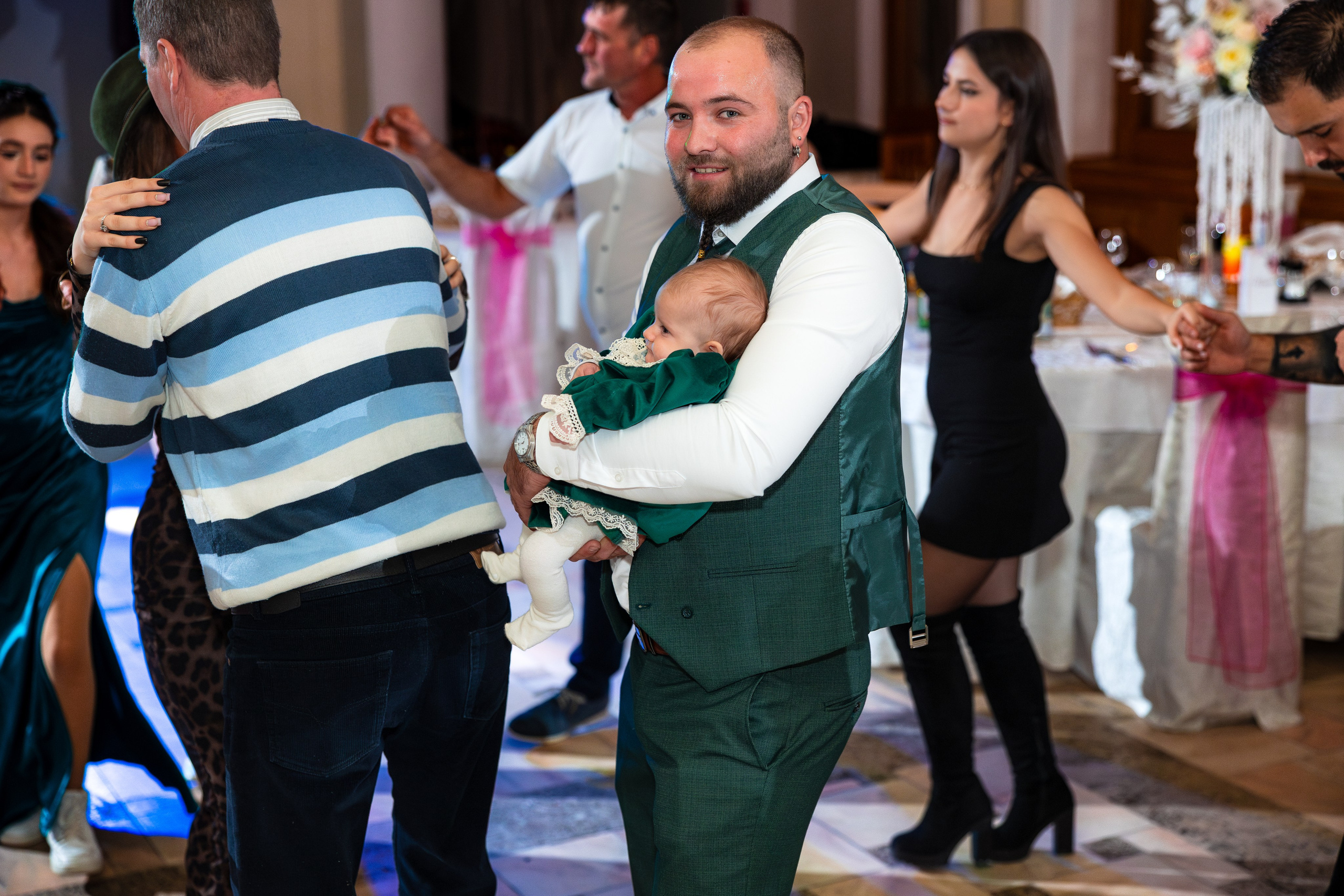 Botez Natalia si Carolina. Ionut Brehuescu — Fotograf