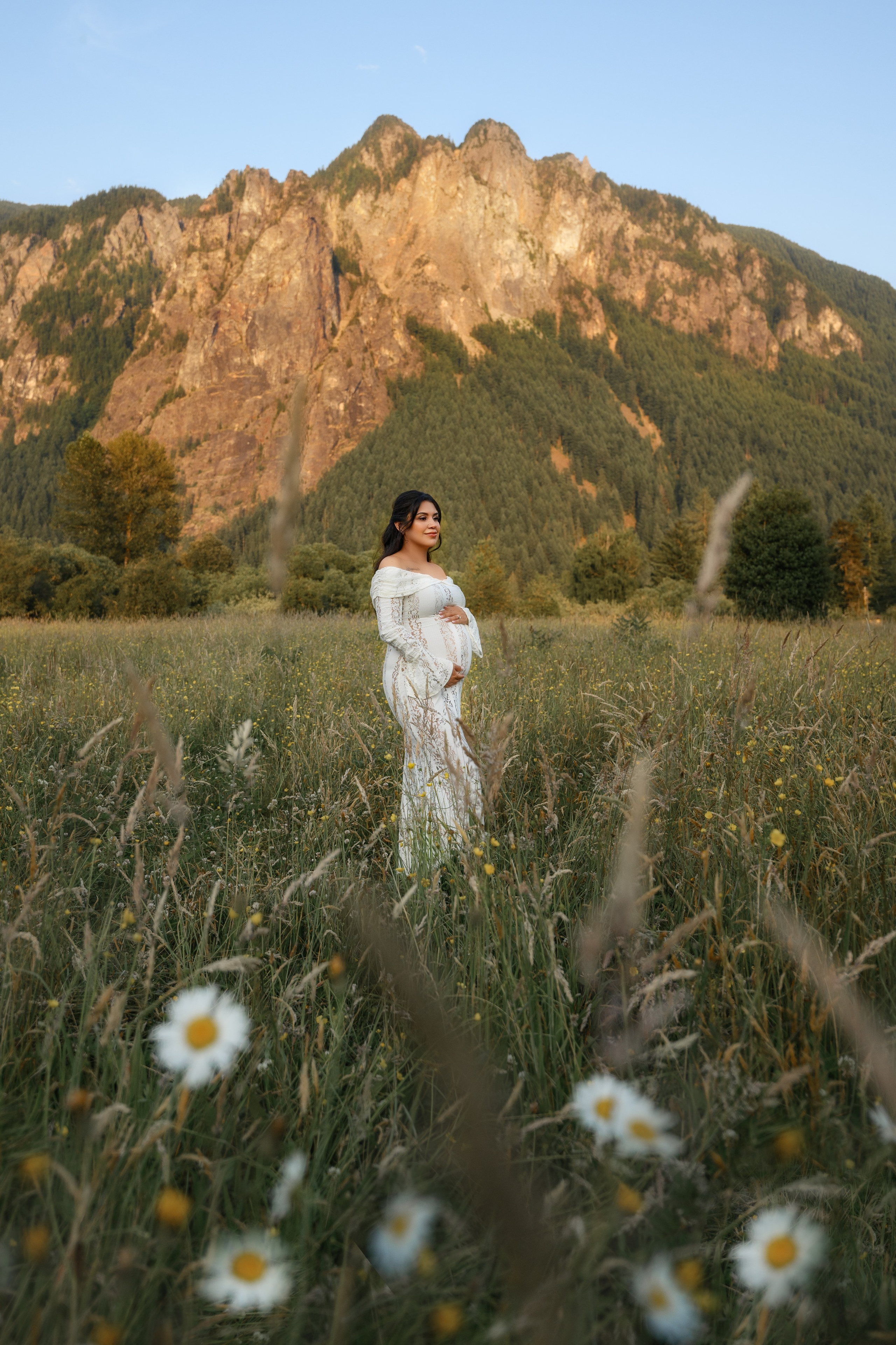 Elizabeth. Wedding & family photography in Seattle area. Helen Michelle photographer