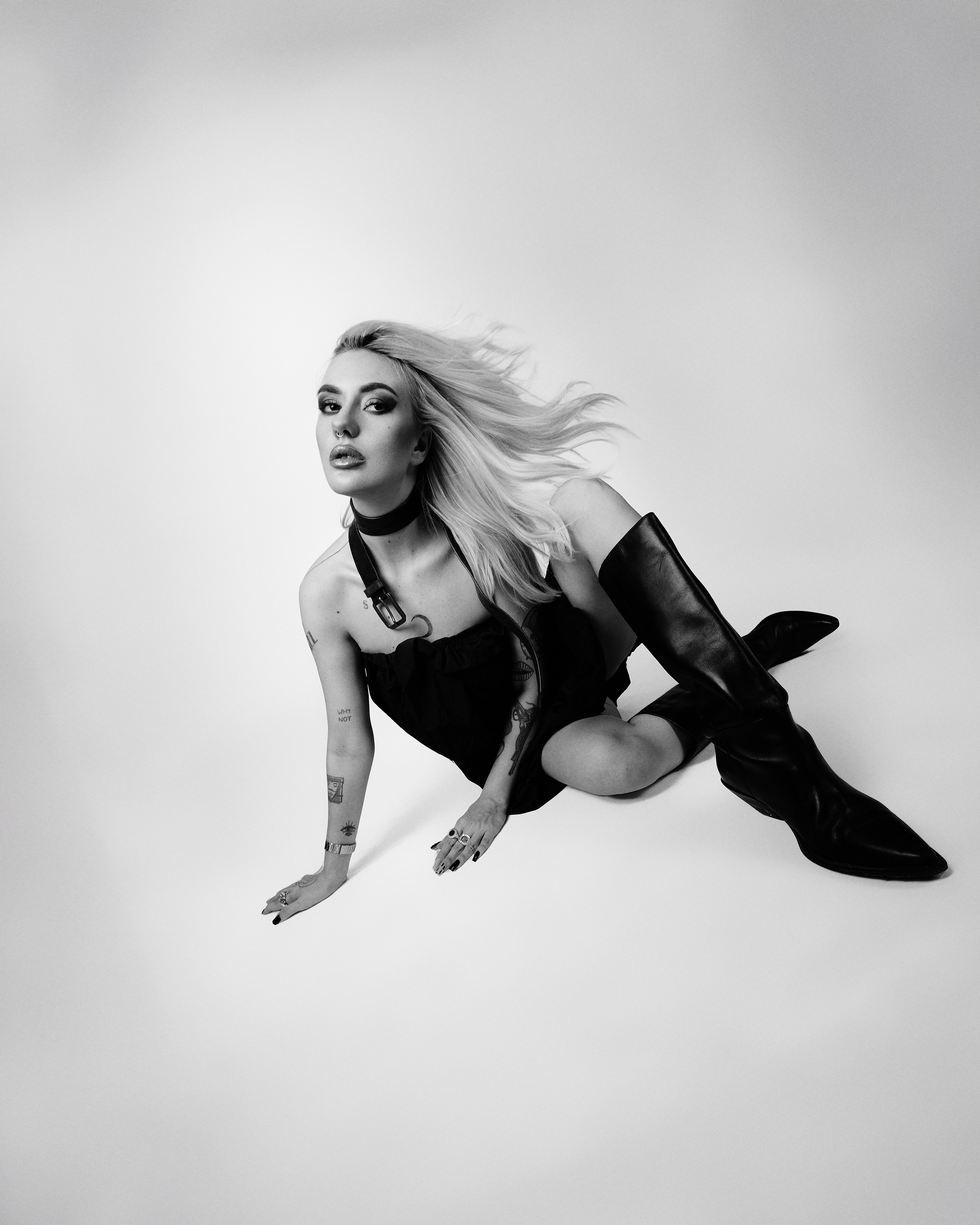 PHOTOSTUDIO. International Photographer