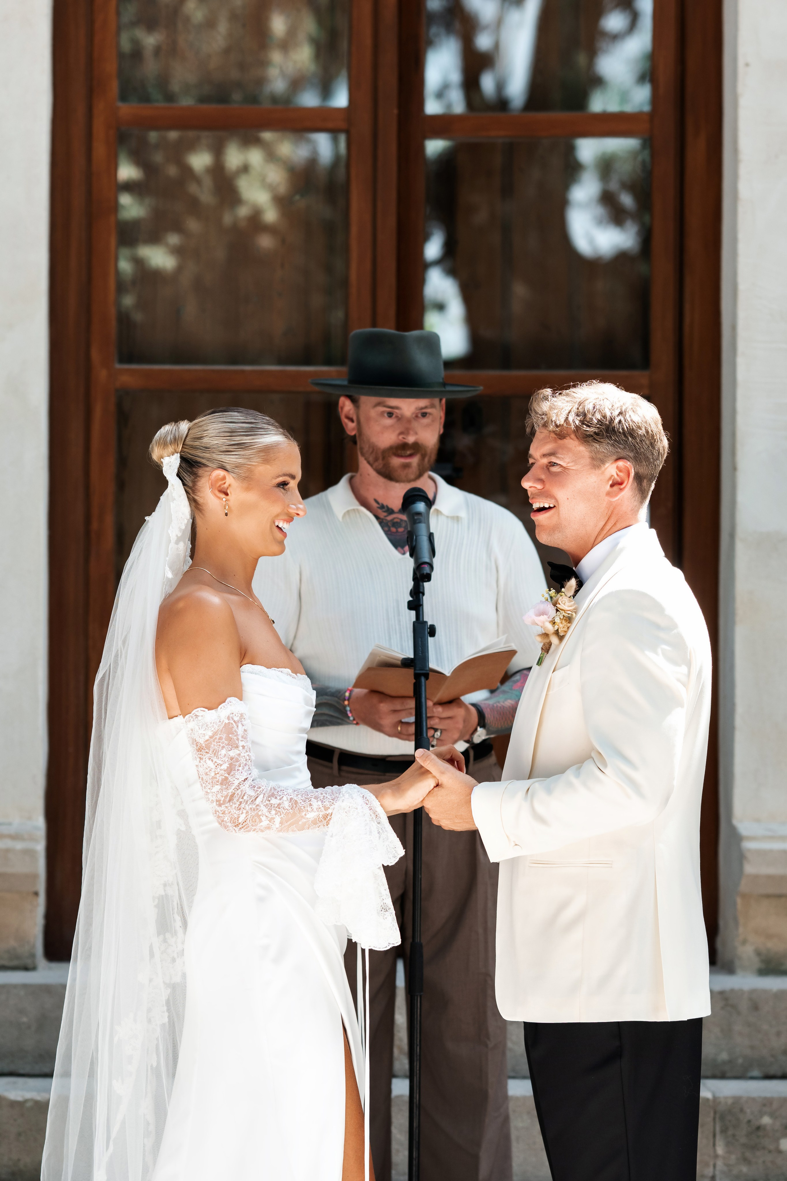 LILLIAN & ALEXANDER. Bryllupsfotograf i hele Norge