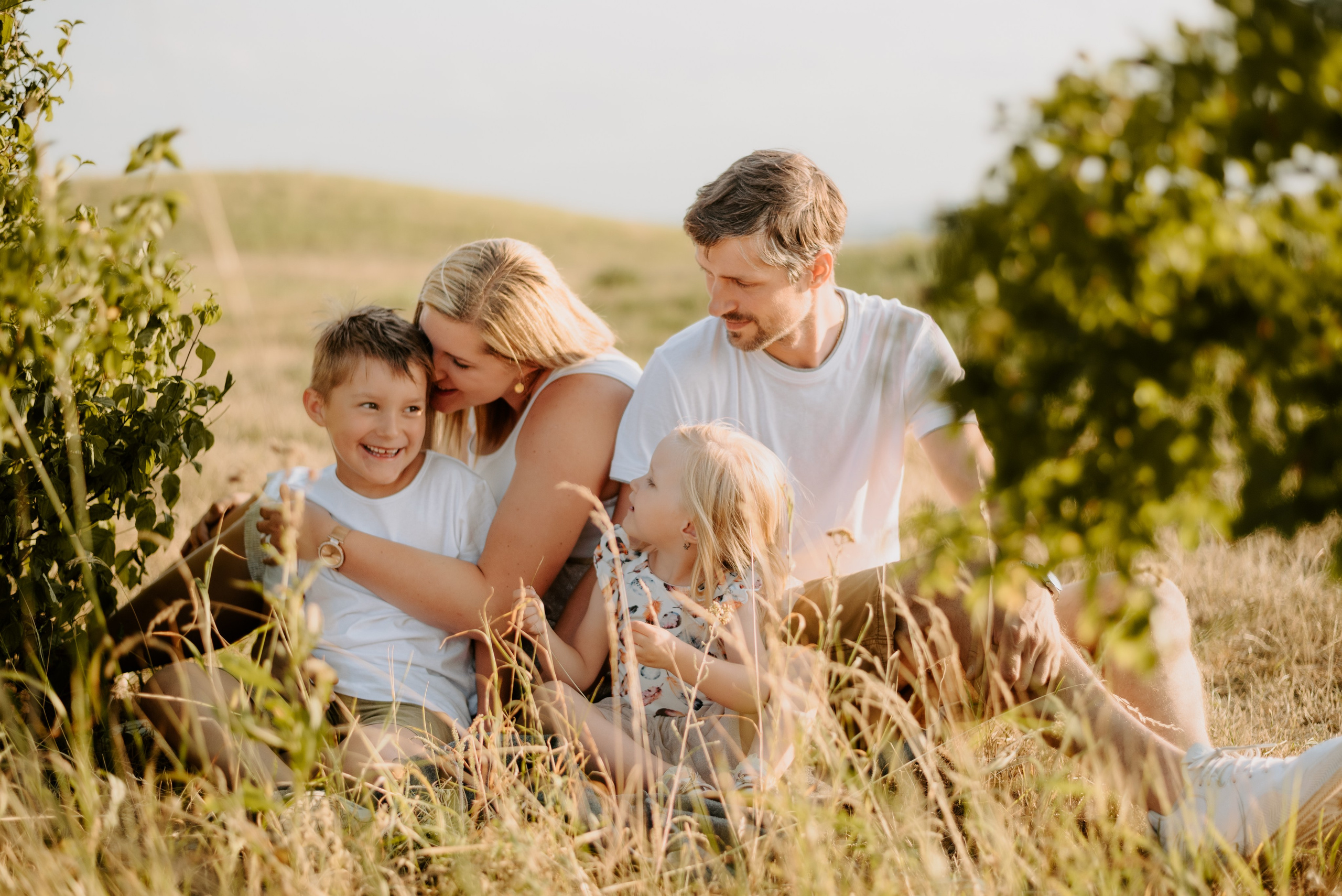 Lucka and family. Lifestyle, wedding and family photographer