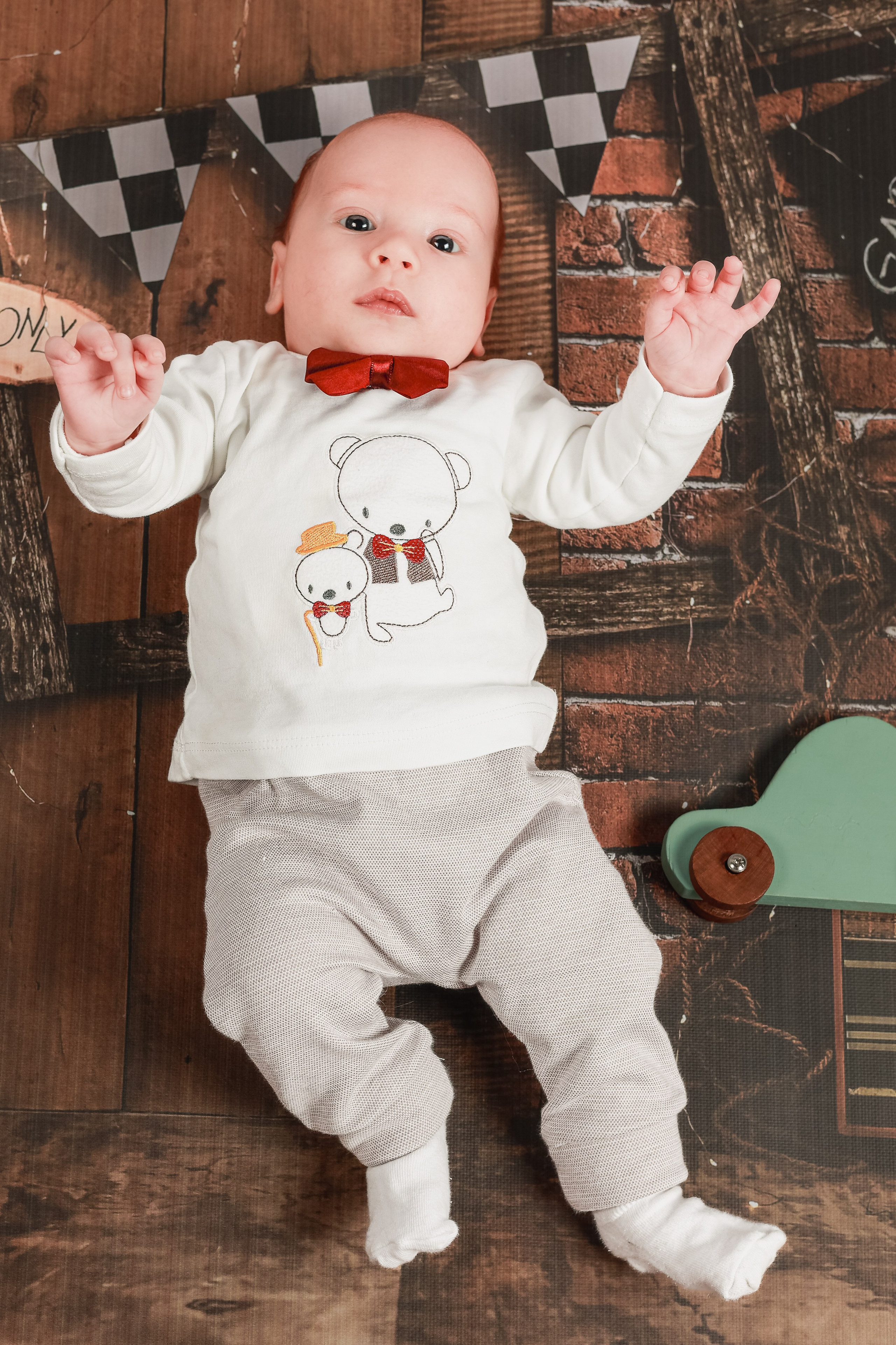 Dominic. FotoACTIV.ro - Imaginea ta contează