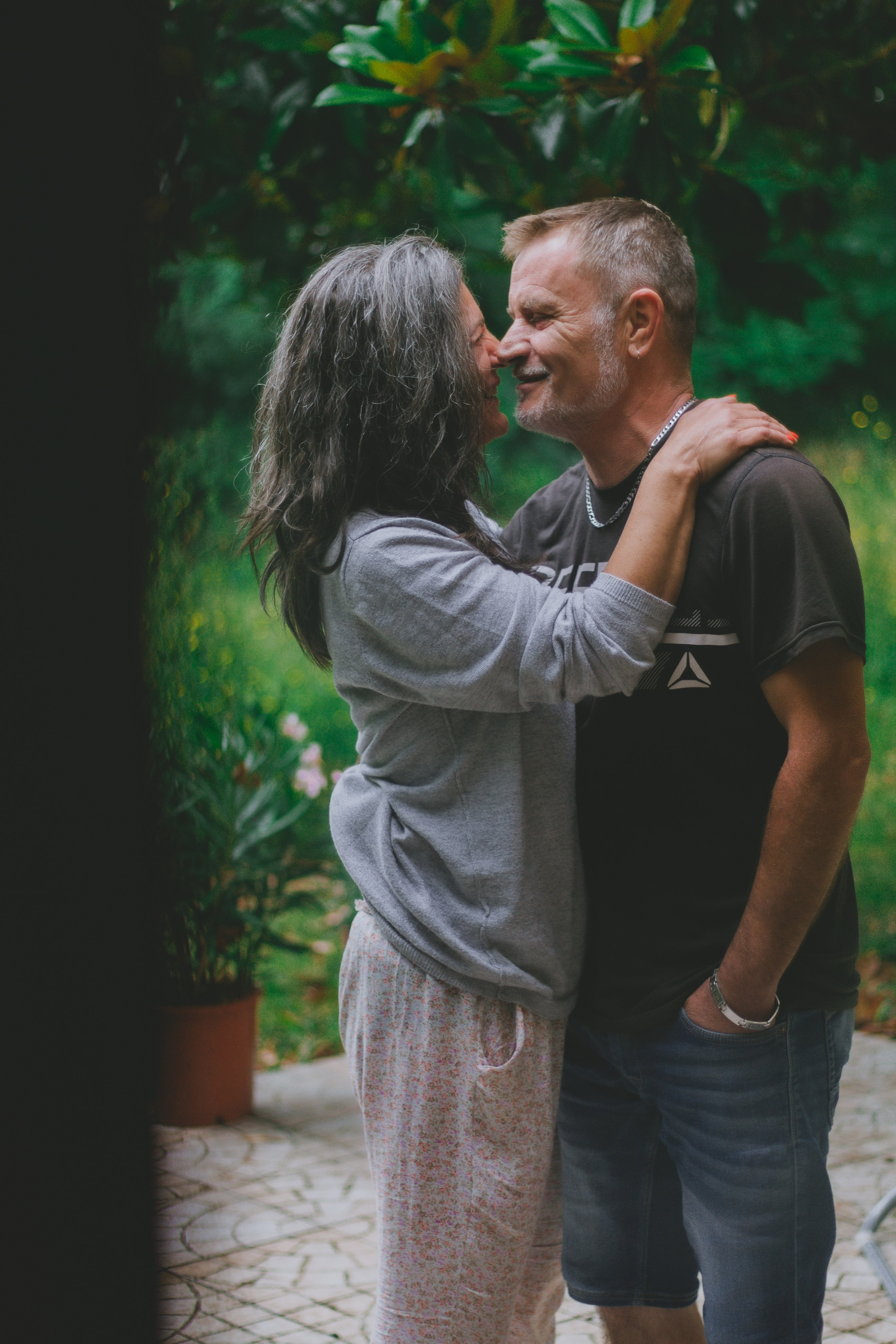 Christophe & Suncica. Photographe professionnelle à Poitiers, Tours et Châtellerault | Studio photo entre Poitiers et Tours – portraits, familles, entreprises, ma